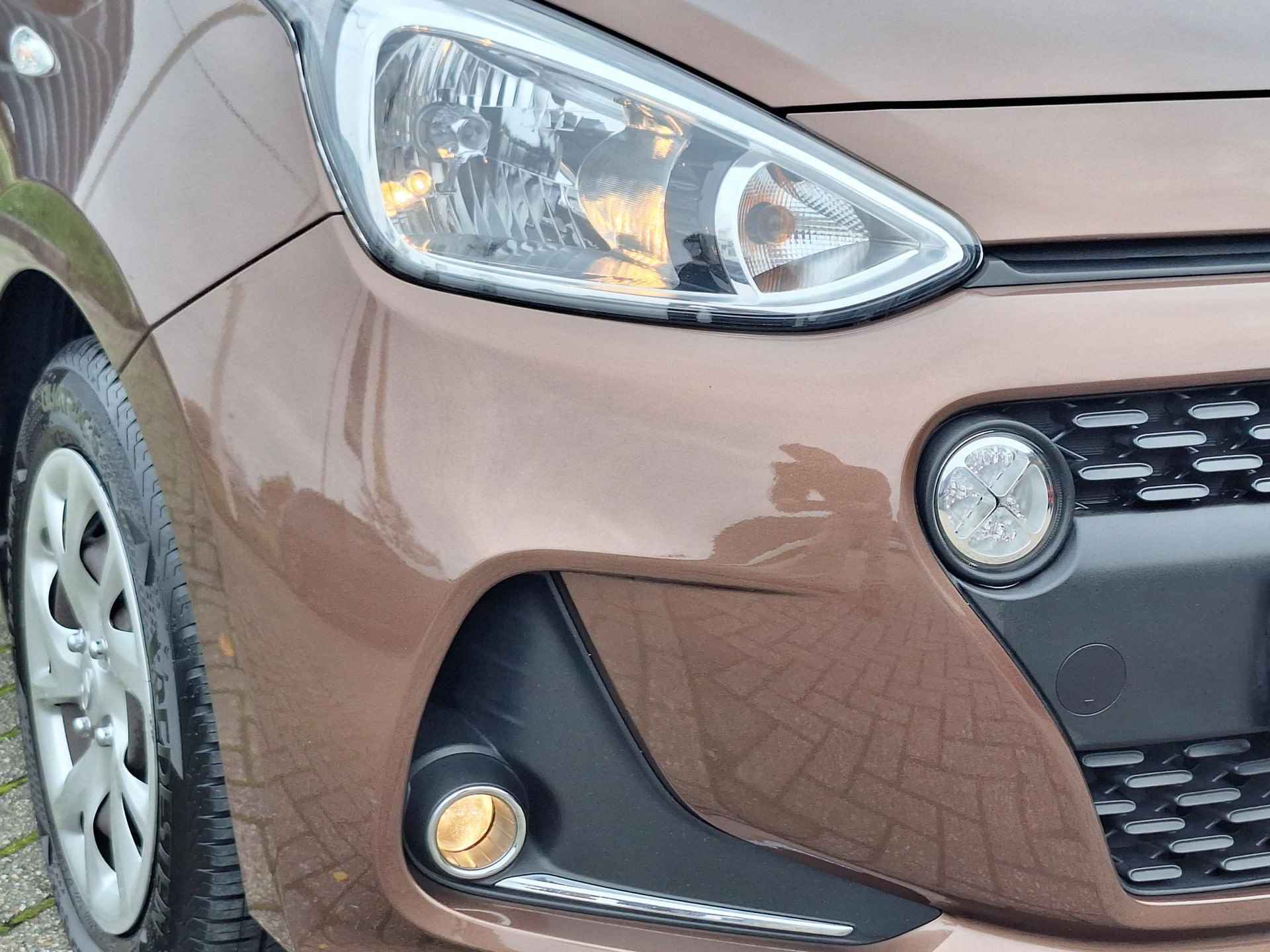 Hyundai i10 1.0i Comfort Navigator | Rijklaarprijs! | Navigatie | Airco | Cruise Control | Parkeersensoren | Mistlampen | All Season banden | Inclusief 36 mnd Garantie! | - 11/34