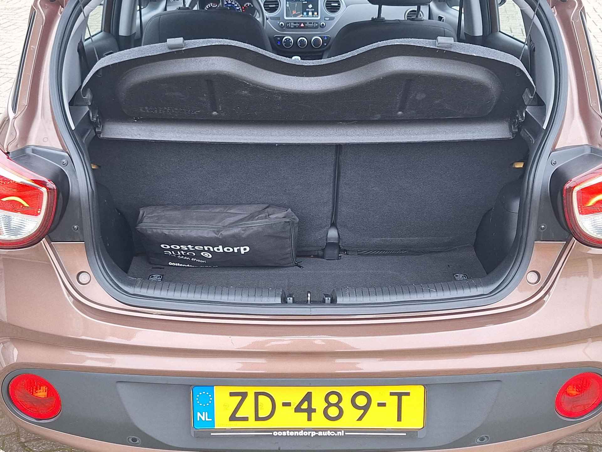 Hyundai i10 1.0i Comfort Navigator | Rijklaarprijs! | Navigatie | Airco | Cruise Control | Parkeersensoren | Mistlampen | All Season banden | Inclusief 36 mnd Garantie! | - 13/34