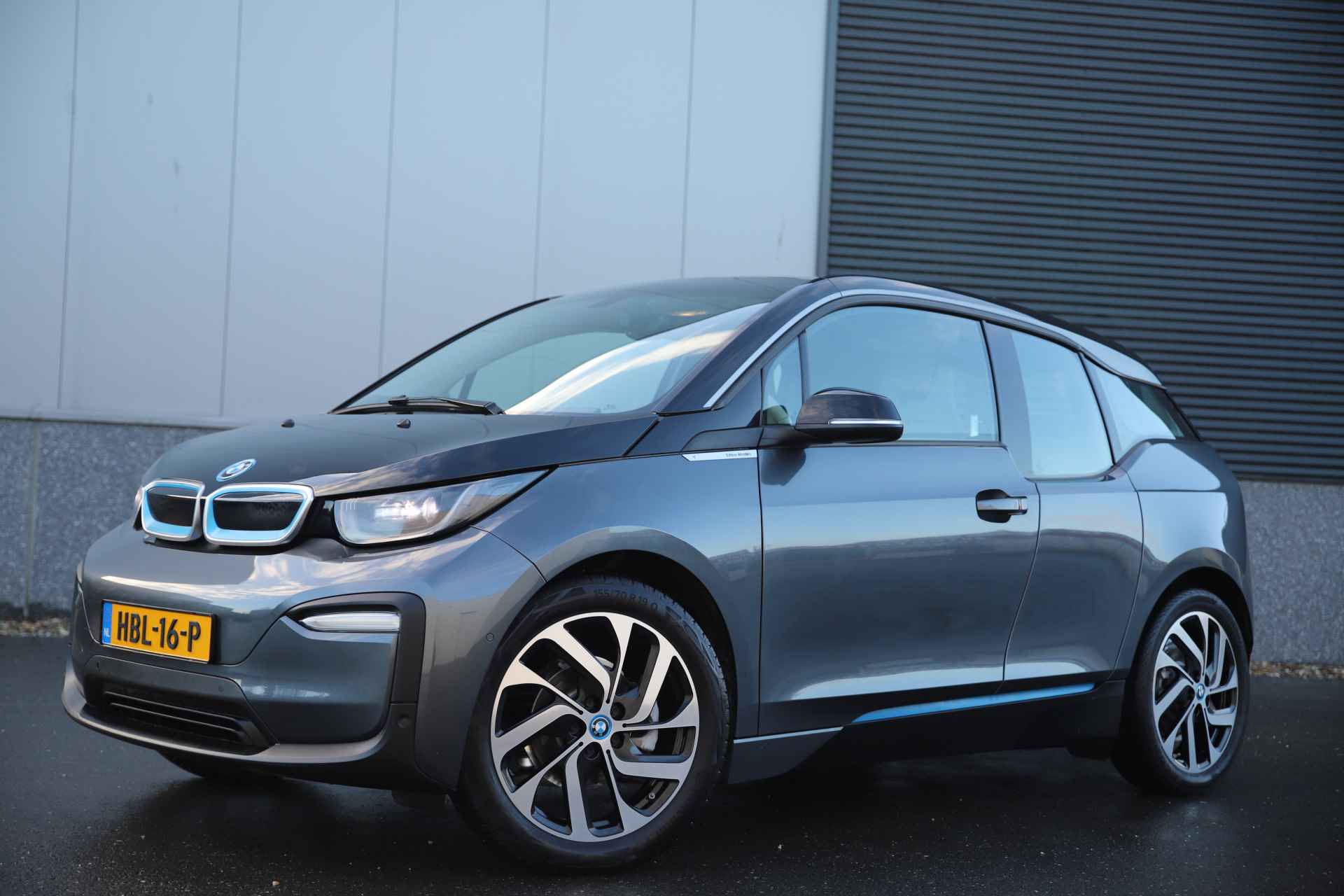 BMW i3 Windmill Edition 120Ah 42 kWh/Camera/Loft Design/3-Fase - 8/46