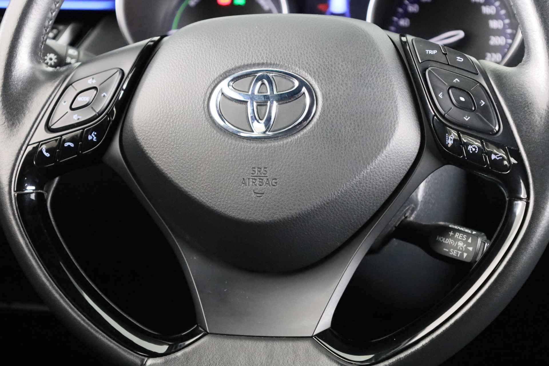 Toyota C-HR 2.0 Hybrid 184 PK Bi-Tone | NL-Auto | JBL-Audio | Navigatie | - 21/45