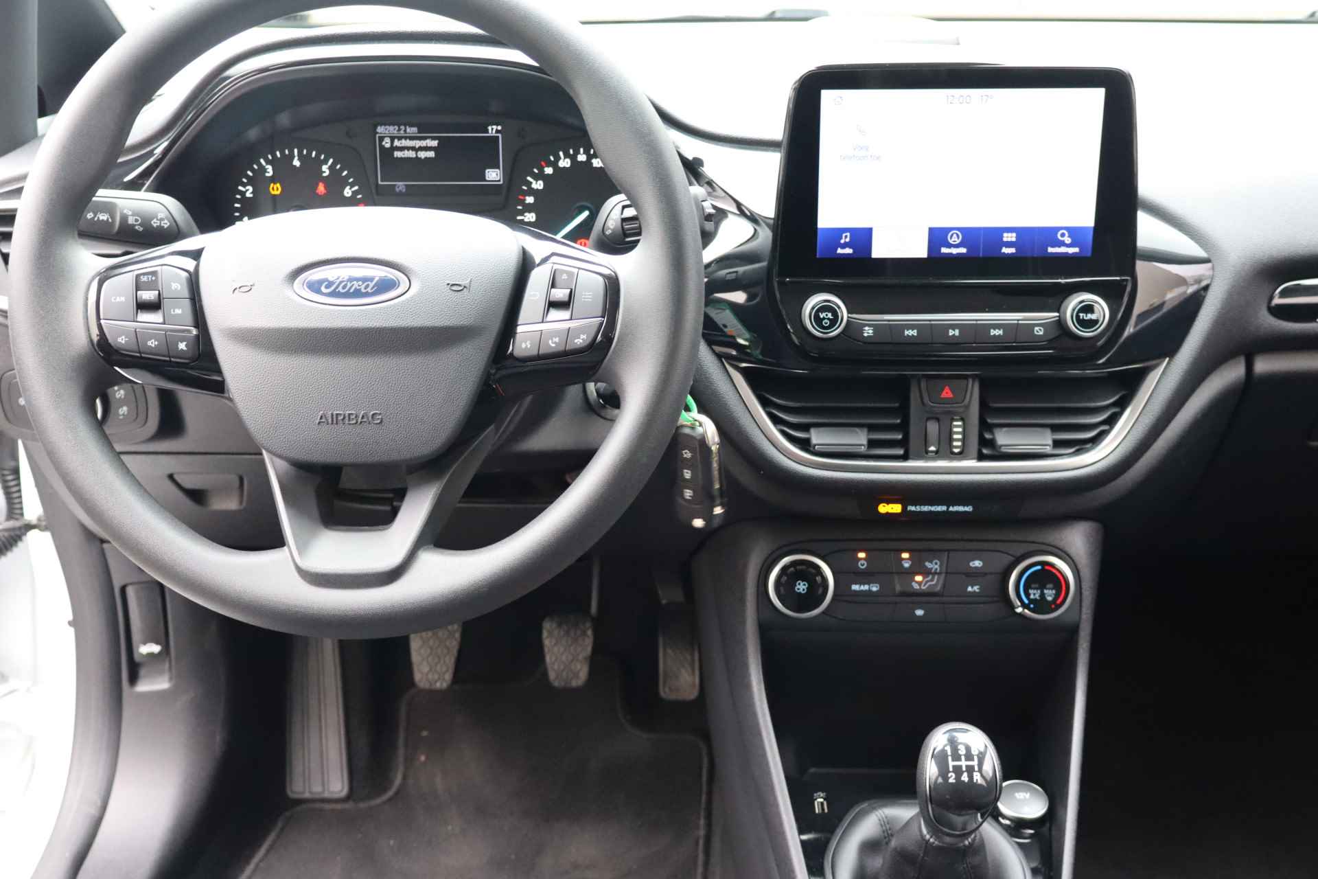 Ford Fiesta 1.1 Trend NL-Auto!! Apple Car-play I Navigatie I PDC -- A.S. ZONDAG OPEN VAN 11.00 T/M 15.30 -- - 8/30