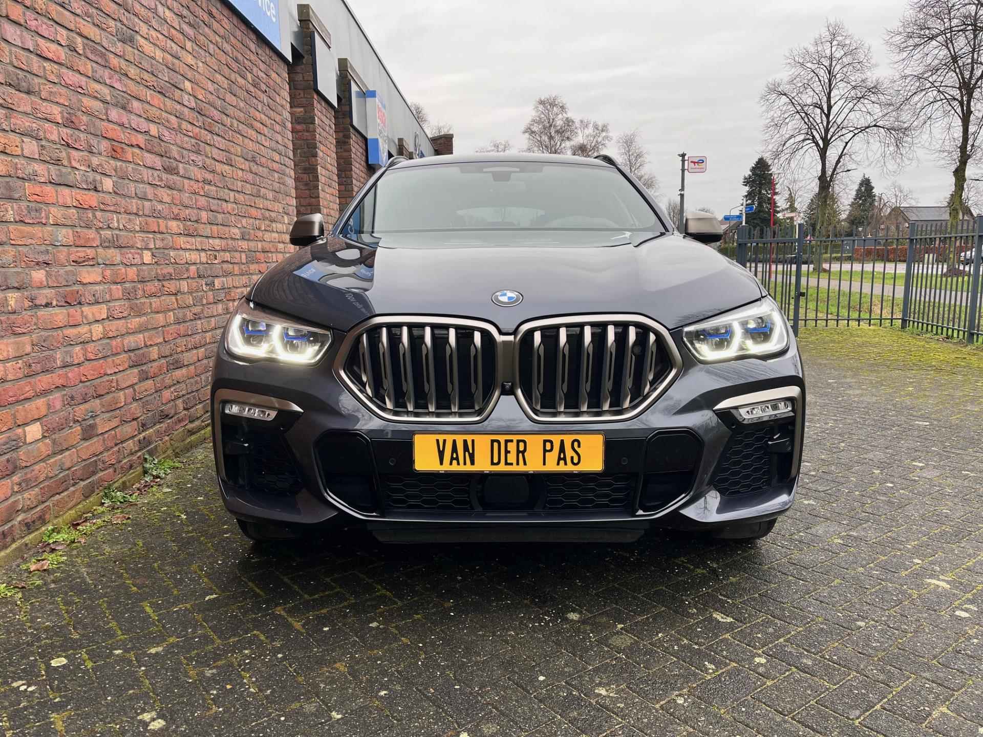 BMW X6 M50i V8 530PK High Executive - 3/49