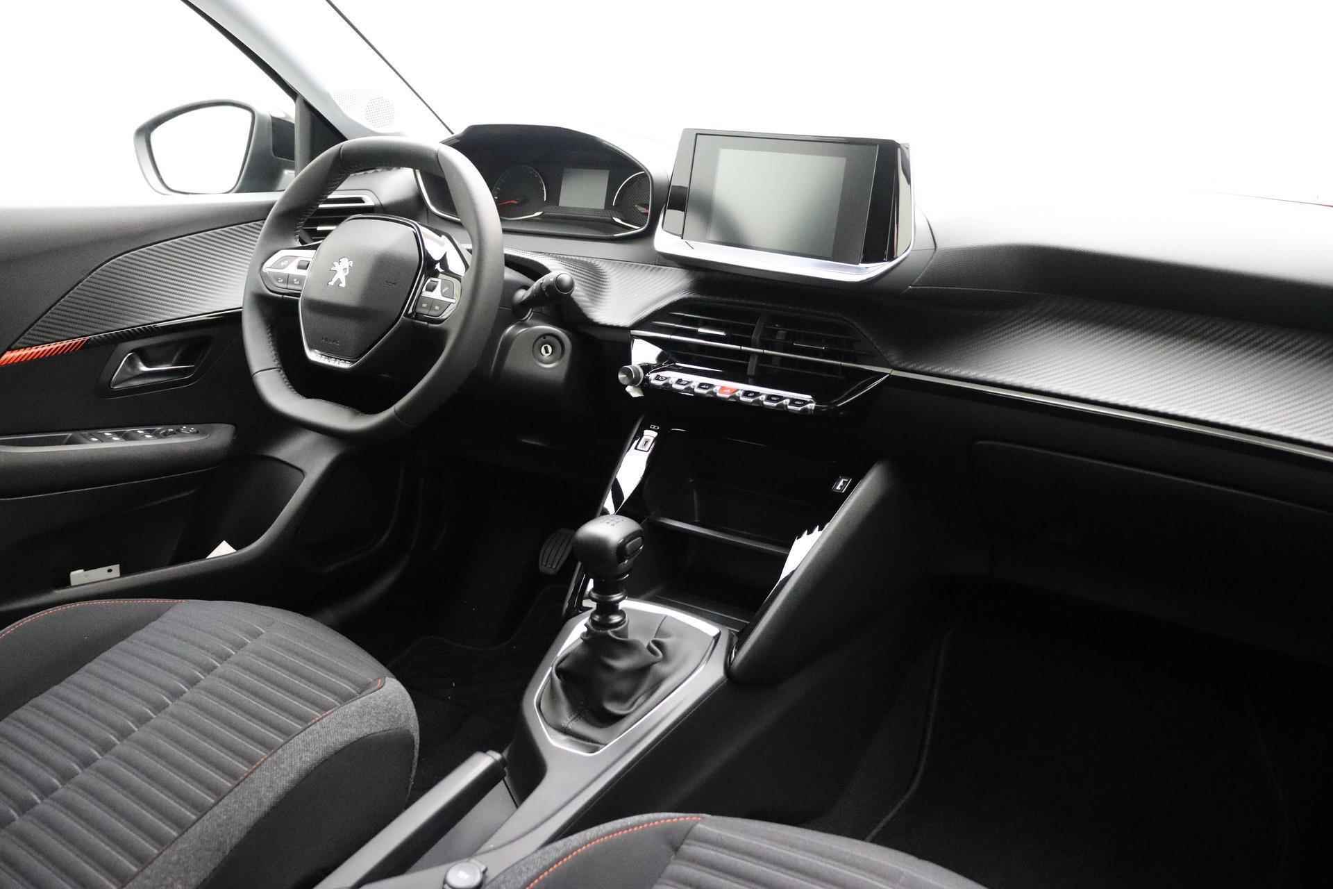 Peugeot 208 1.2 PureTech Active Pack | Navigatie | Airco & Cruise Control | Parkeersensoren | Telefoon Voorbereiding | Apple Carplay & Android Auto | - 4/34