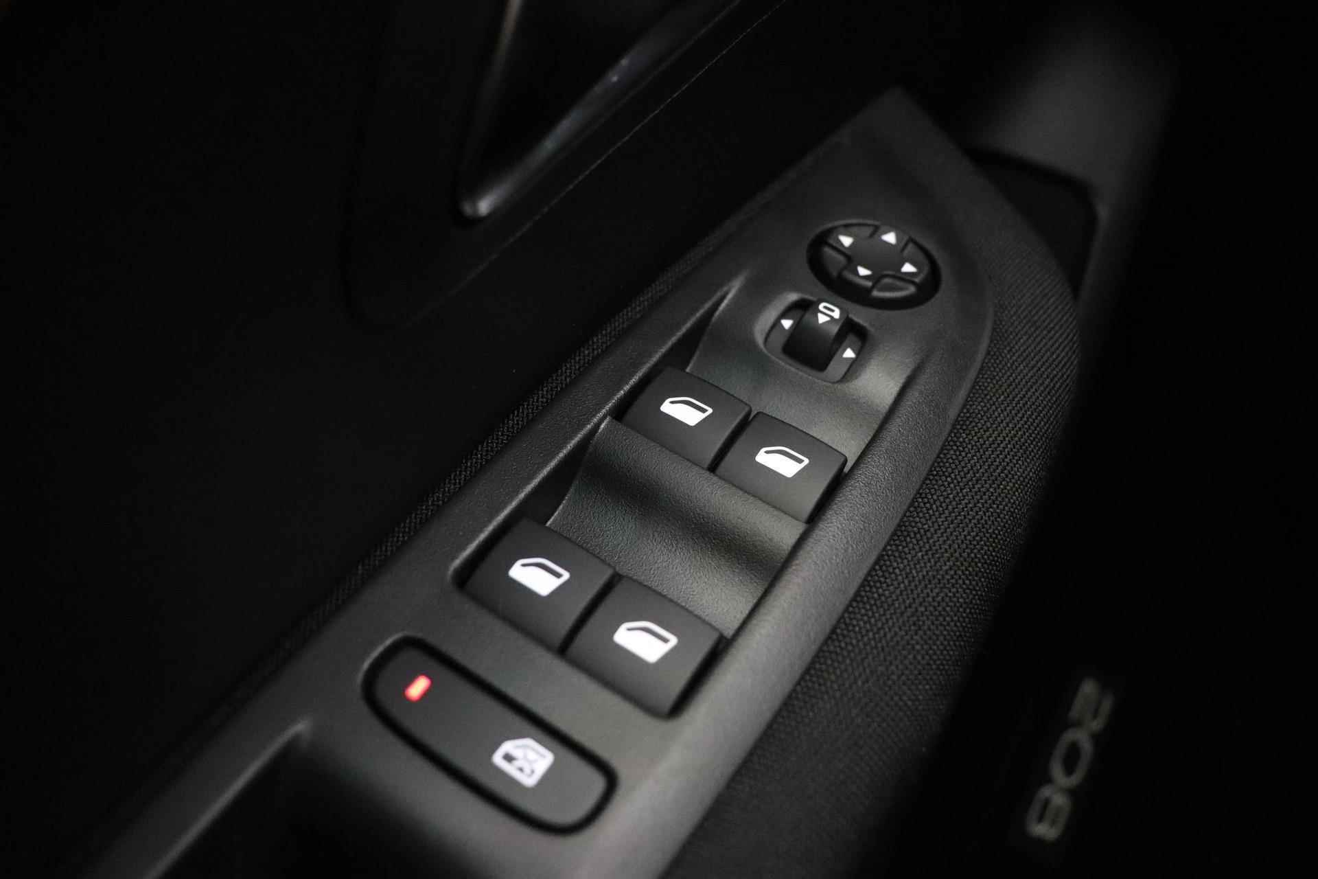 Peugeot 208 1.2 PureTech Active Pack | Navigatie | Airco & Cruise Control | Parkeersensoren | Telefoon Voorbereiding | Apple Carplay & Android Auto | - 18/34