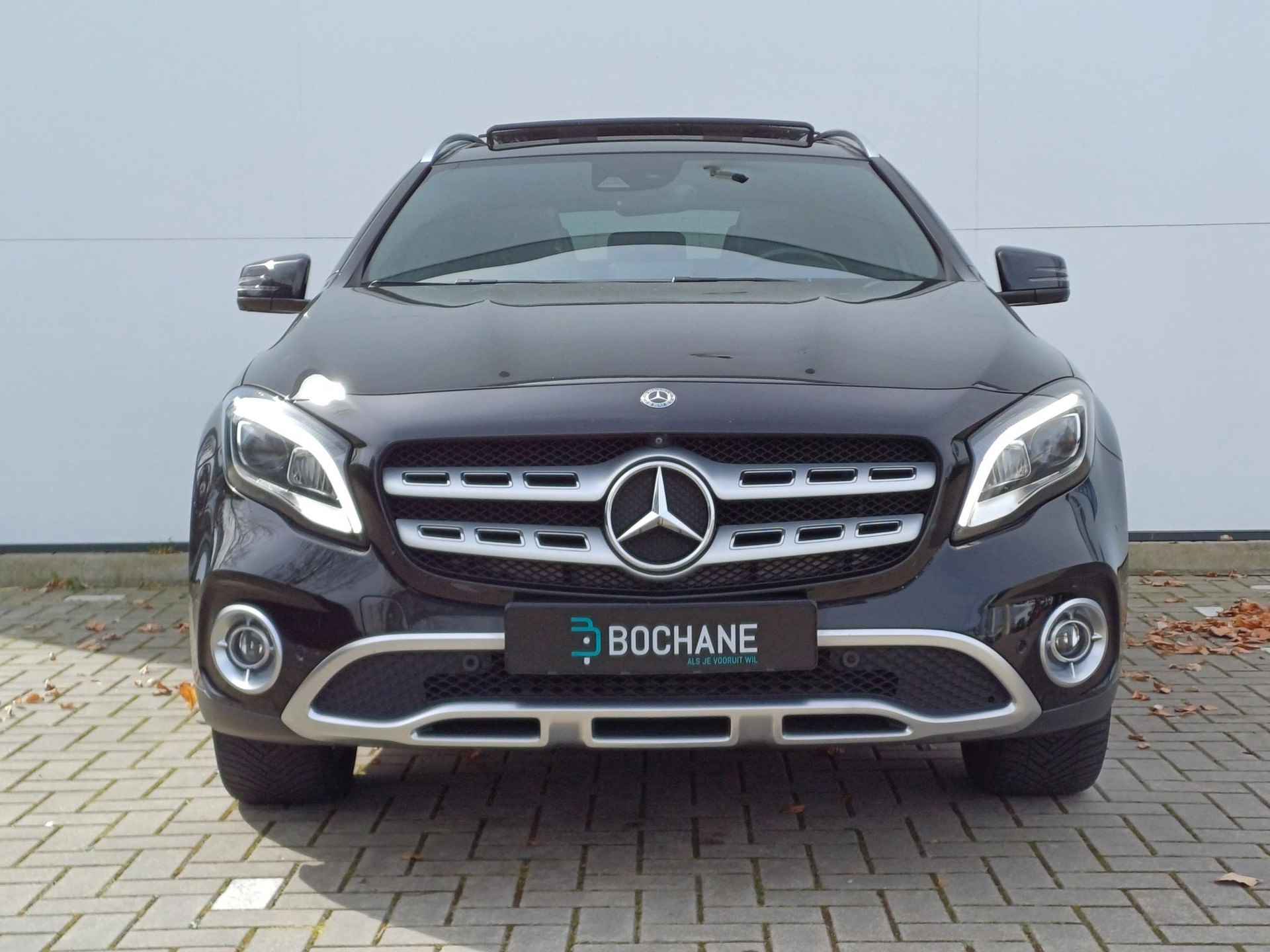 Mercedes-Benz GLA-klasse 180 Sport Edition Premium Plus Half Leder / Automaat / Navigatie / Panoramadak / Climate Control / LED / AMG-Styling - 5/47