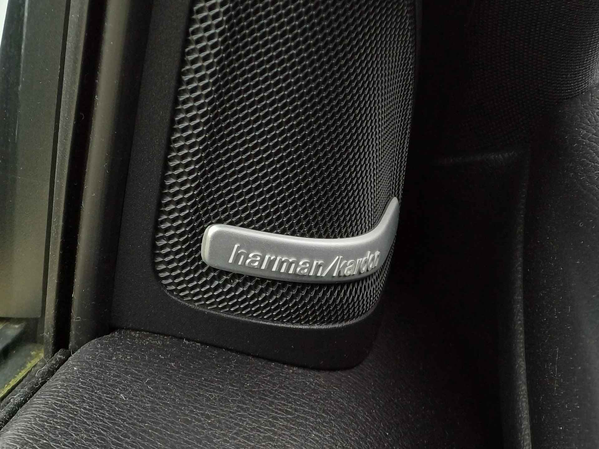 Mercedes-Benz GLA-klasse 180 Sport Edition Premium Plus Half Leder / Automaat / Navigatie / Panoramadak / Climate Control / LED / AMG-Styling - 46/47