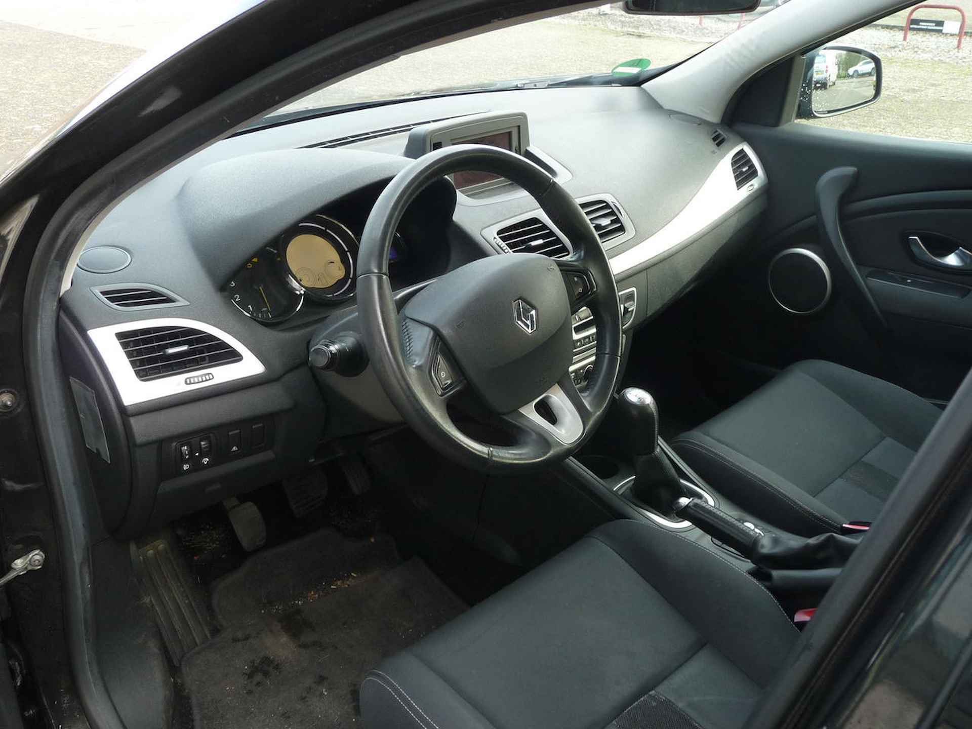 Renault Mégane 1.5 DCI DYNAMIQUE - 7/15