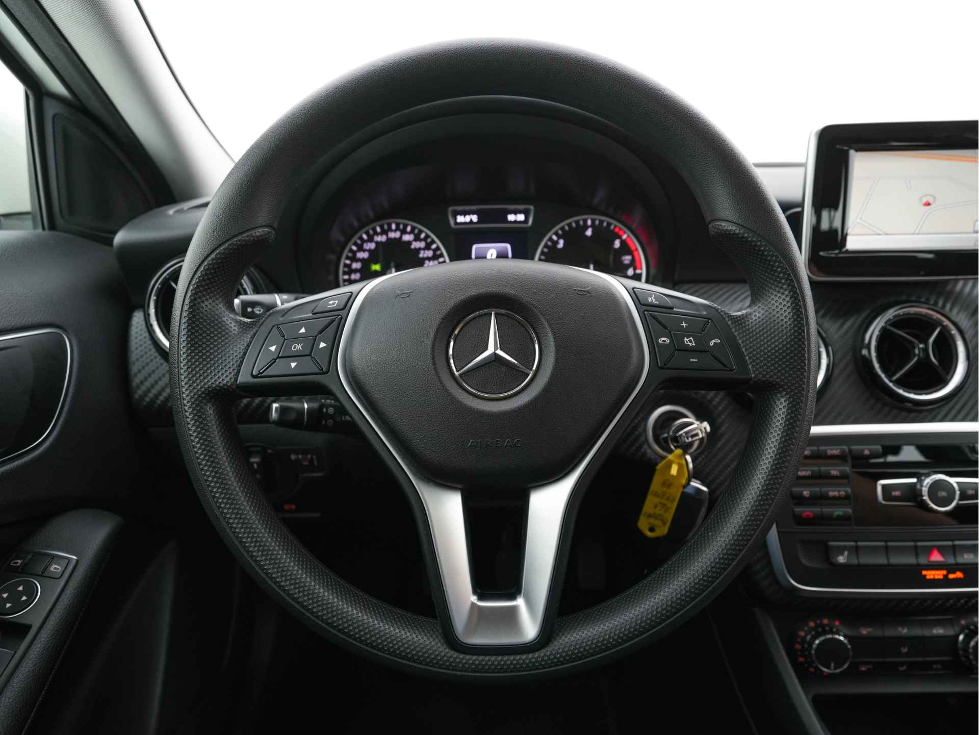 Mercedes-Benz GLA 200 CDI Ambition NAVI -FULLMAP | AIRCO | PDC | CRUISE | COMFORT-SEATS | 17"ALU* - 19/36