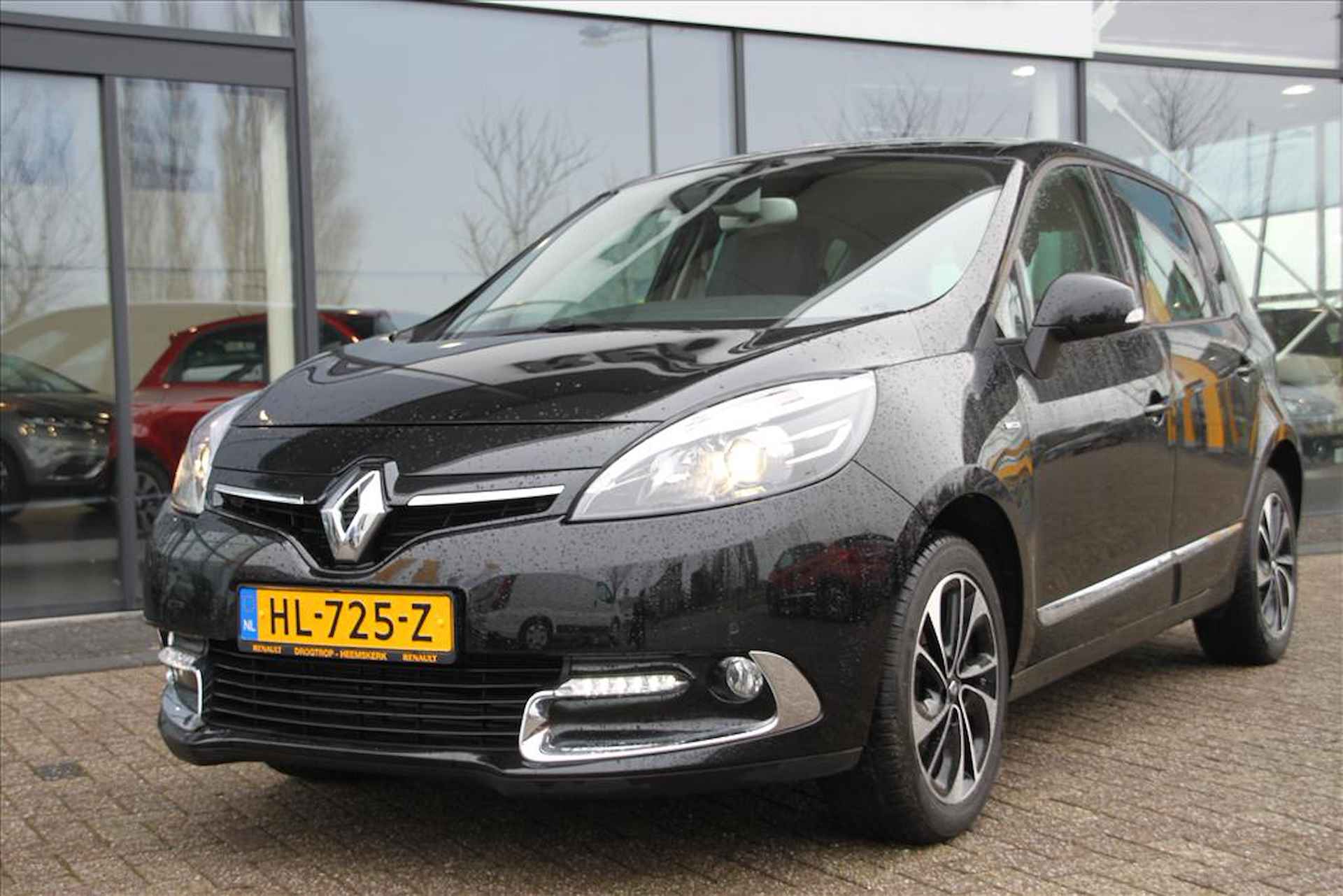 Renault Scenic 115PK-BOSE-151DKM-NAVI-CLIMA-CAMERA-TREKHAAK- - 2/19