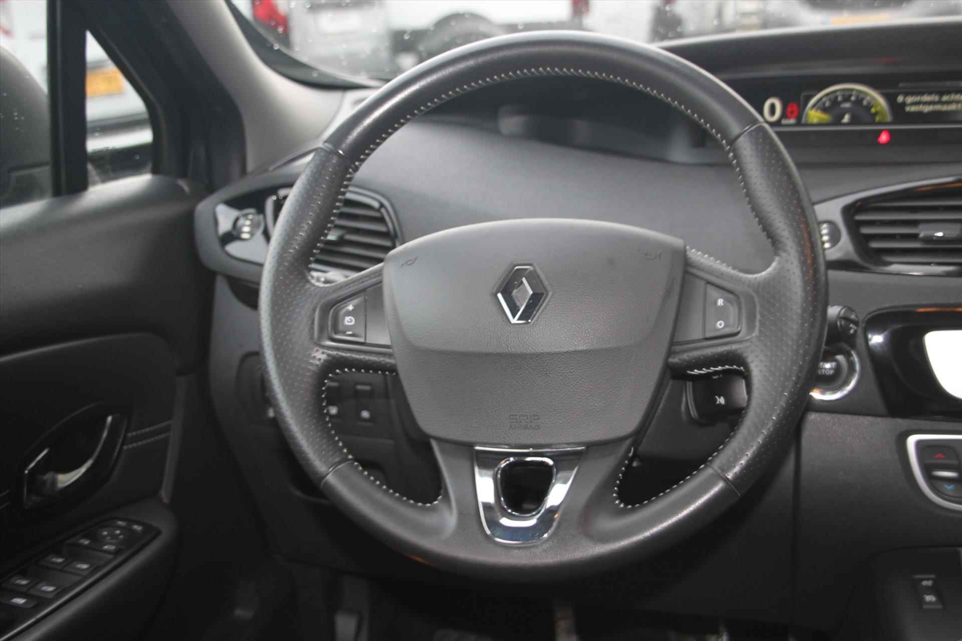 Renault Scenic 115PK-BOSE-151DKM-NAVI-CLIMA-CAMERA-TREKHAAK- - 19/32