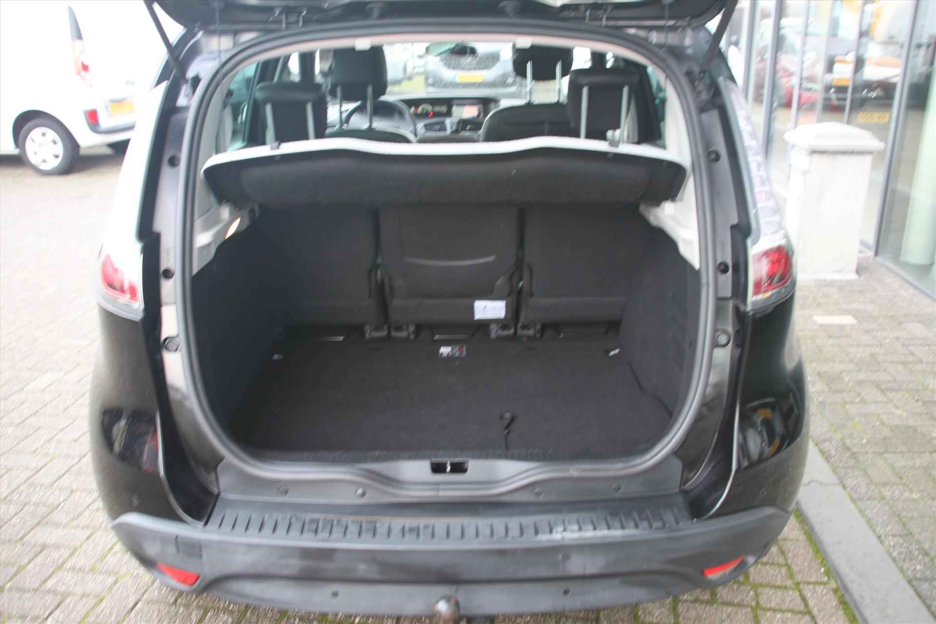 Renault Scenic 115PK-BOSE-151DKM-NAVI-CLIMA-CAMERA-TREKHAAK- - 24/32