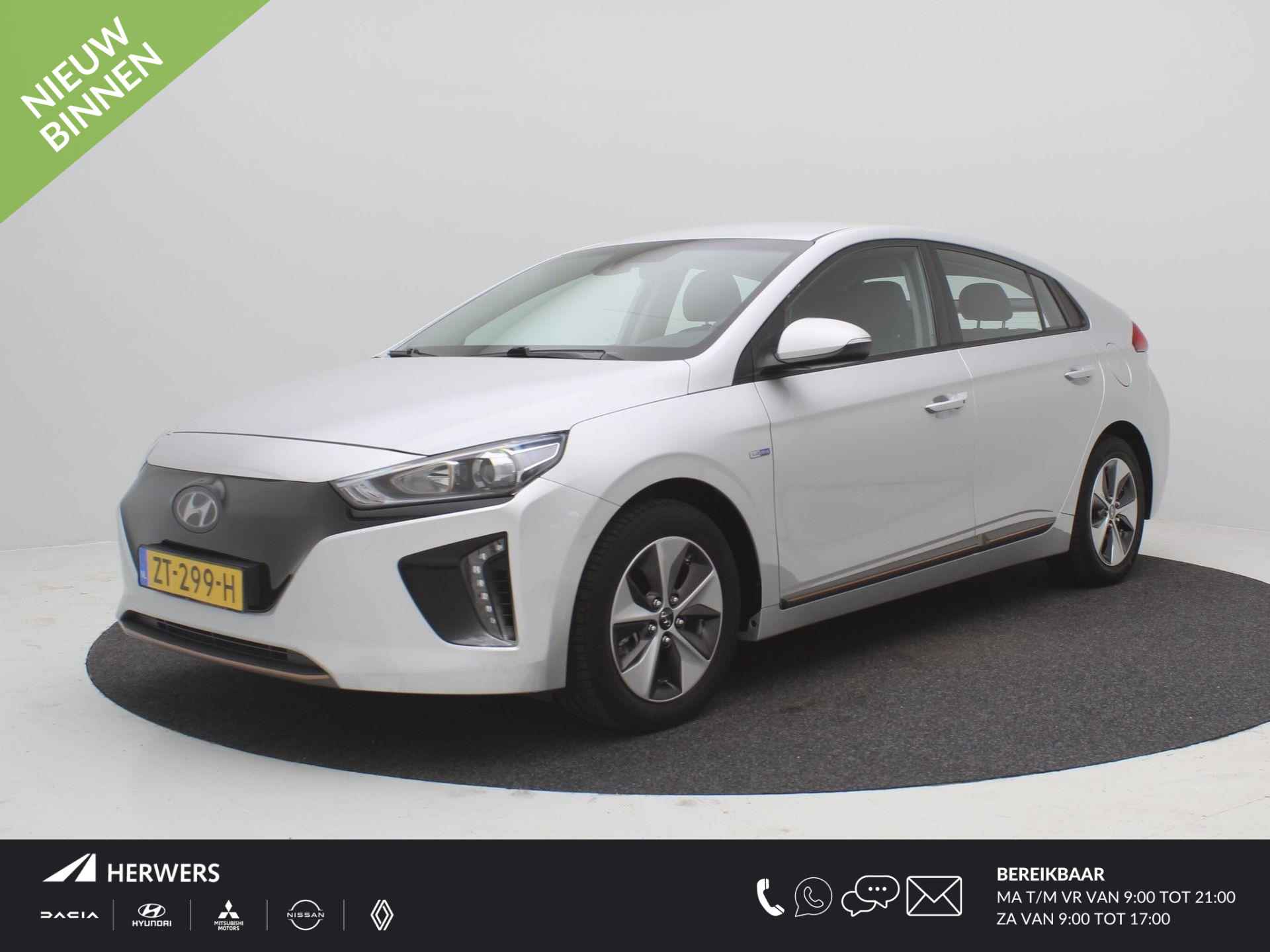 Hyundai IONIQ Comfort EV / SoH 100% / Navigatie / Adaptieve Cruise Control / Apple CarPlay & Android Auto / Airco Climate Control / Historie bekend / NL Auto /