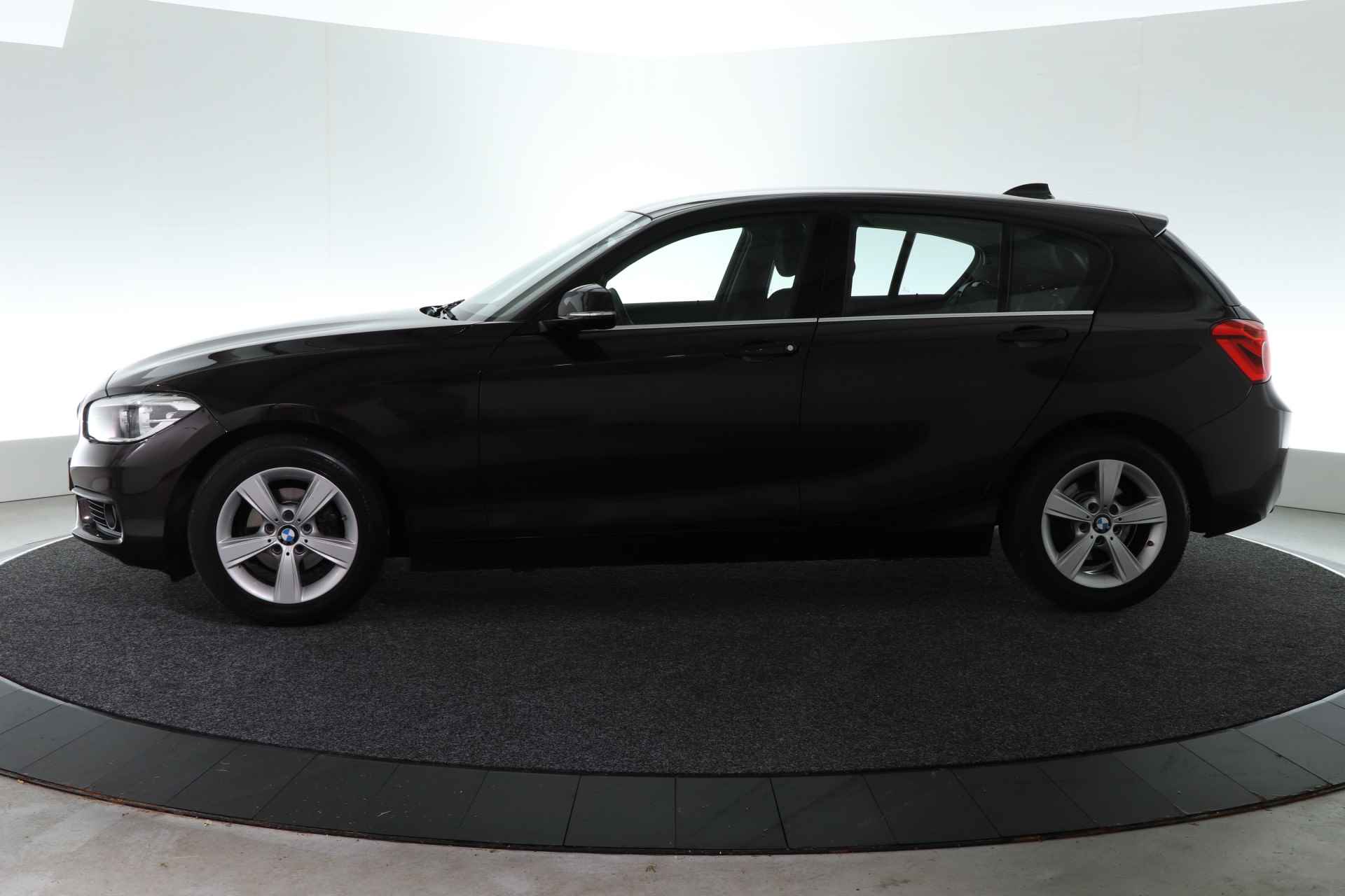 BMW 1-serie 118d Executive / CRUISE / CLIMA / NAVI / PDC / - 15/29