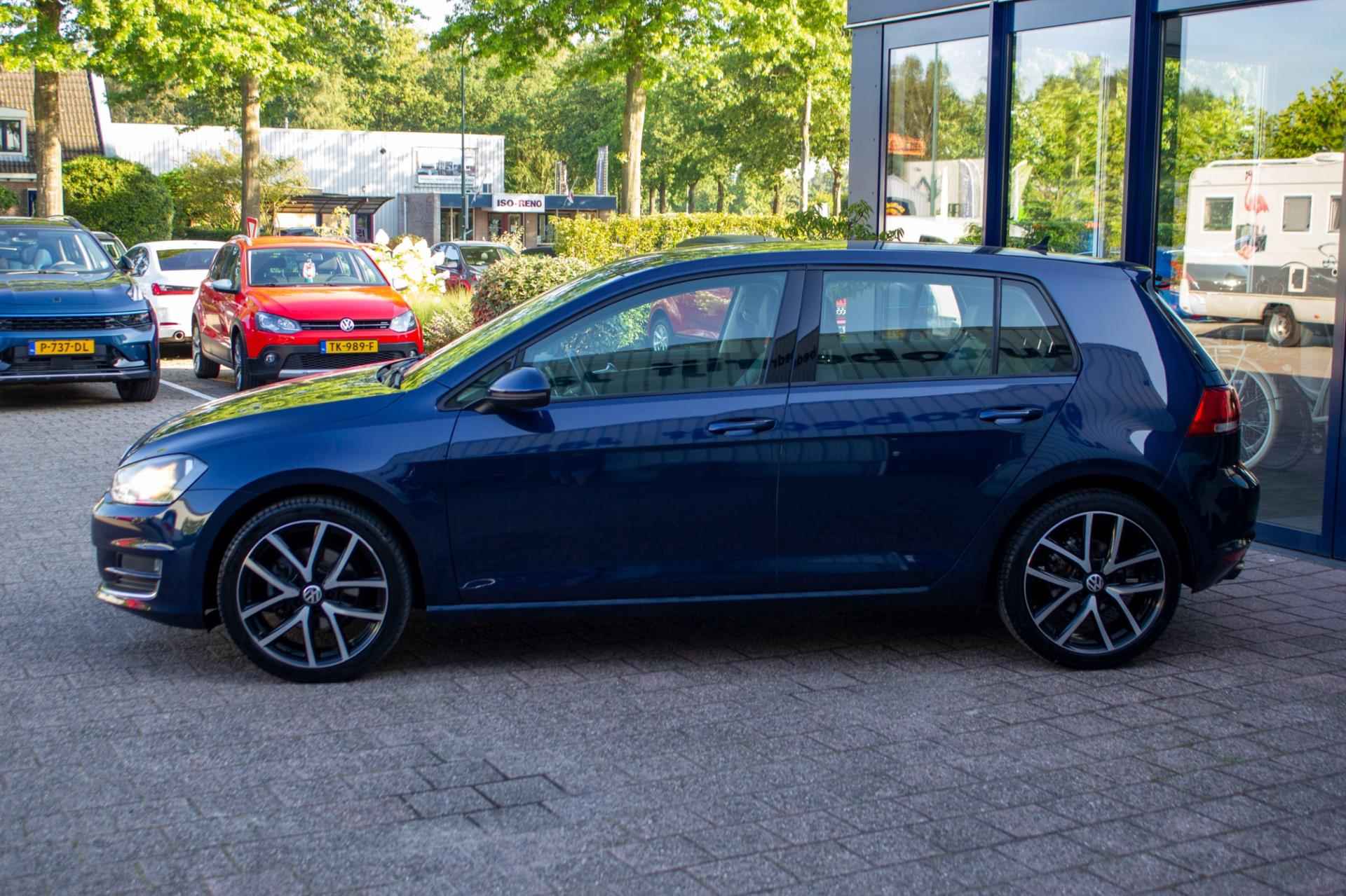 Volkswagen Golf 1.2 TSI DSG Highline | Prijs rijkaar incl. 12 mnd garantie | Navi WInterpakket Trekhaak Massagestoel - 5/55