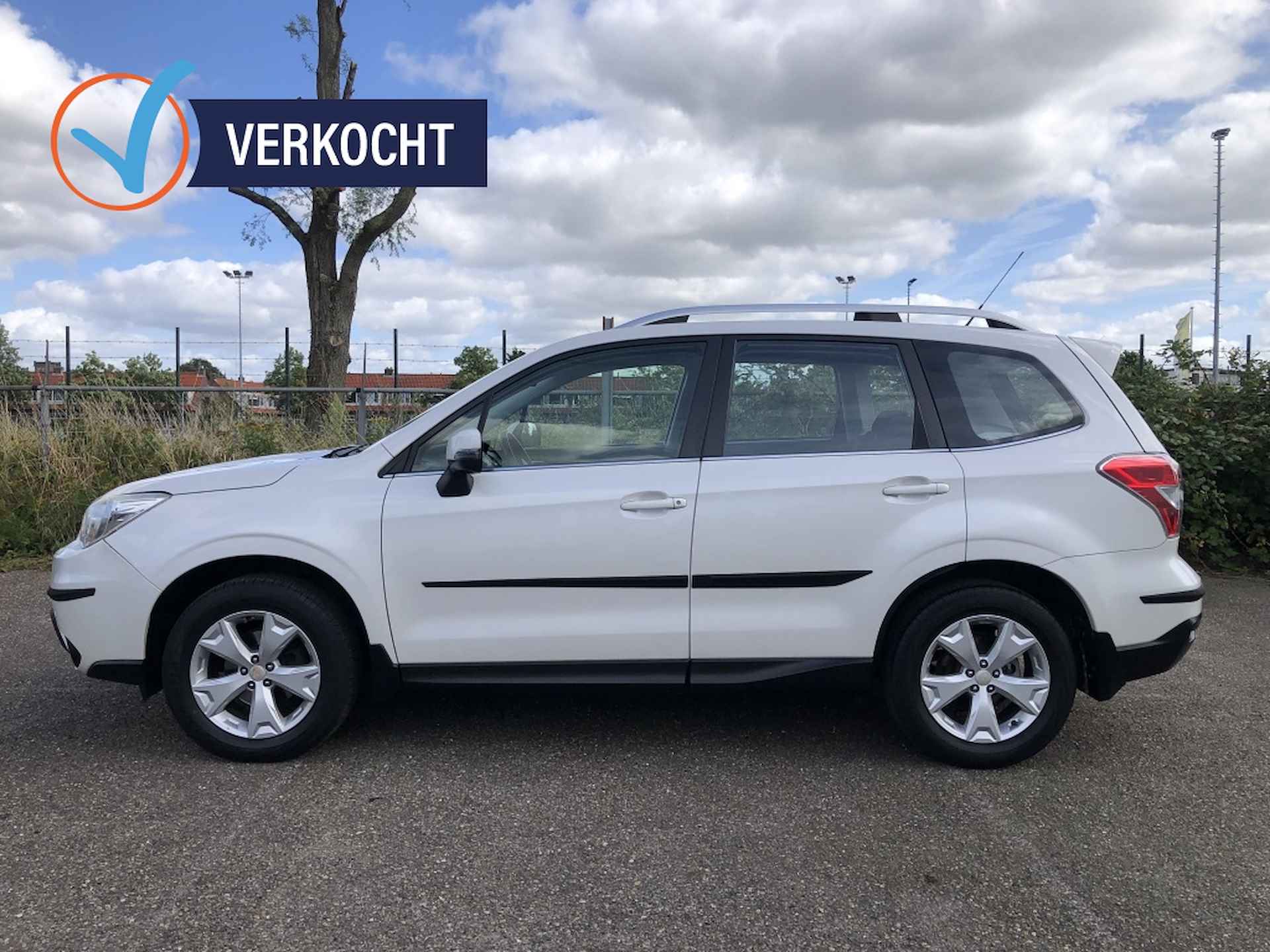 Subaru Forester 2.0 Luxury opendak. applecarplay. trekh. - 6/23