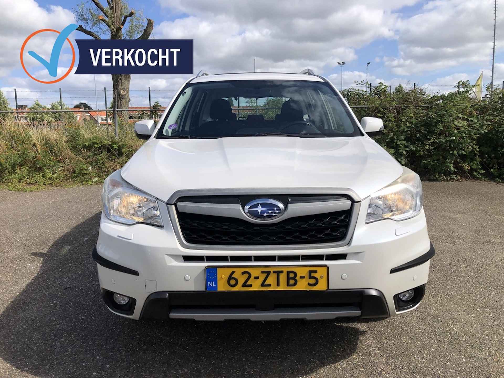 Subaru Forester 2.0 Luxury opendak. applecarplay. trekh. - 8/23