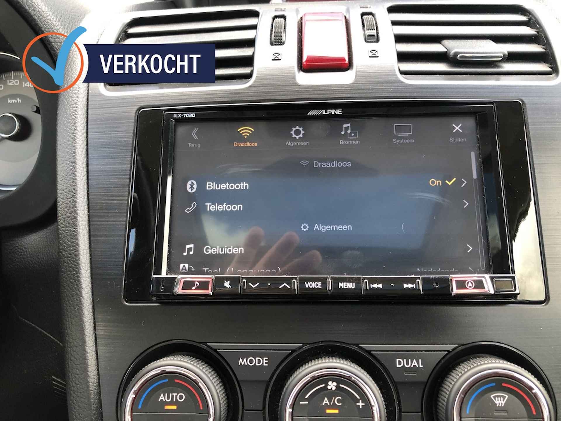 Subaru Forester 2.0 Luxury opendak. applecarplay. trekh. - 18/23