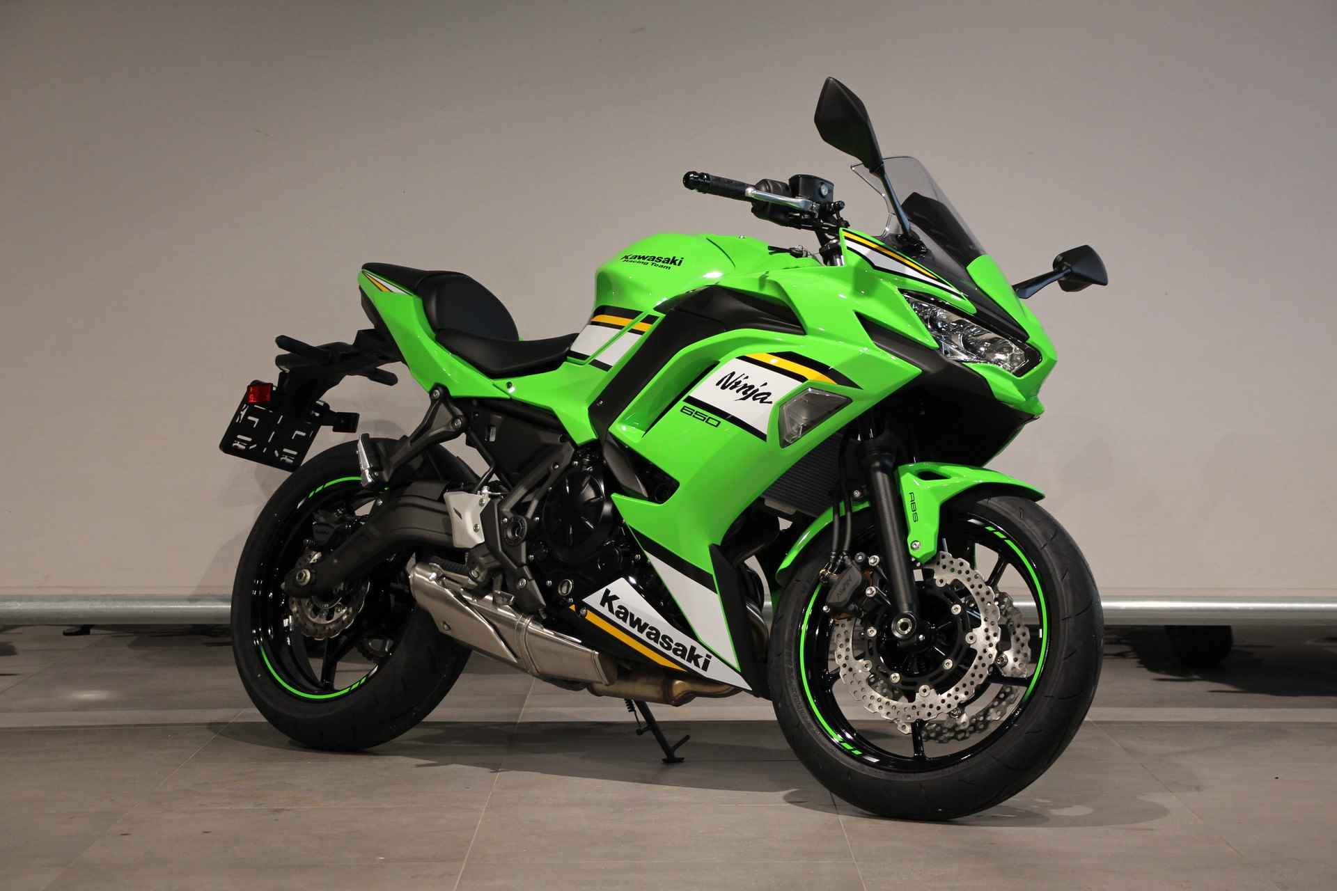 Kawasaki NINJA 650 - 2/15