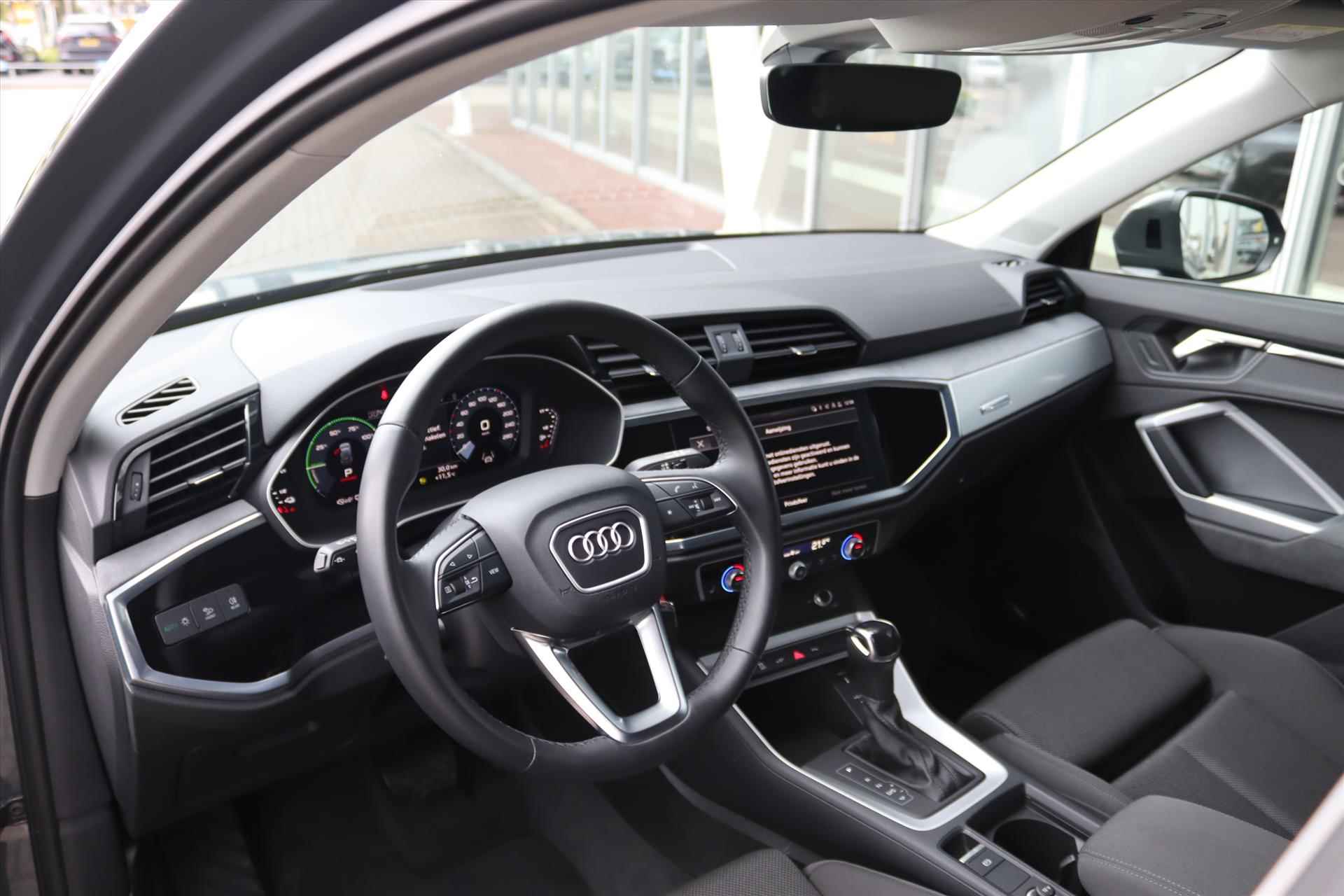 Audi Q3 45TFSIe 245PK PHEV AUTOMAAT BUSINESS E.D Navi Carplay | Adapt.Cruise | Virtual Cockpit | Verwarmde Sportstoelen | 20 Inch Lm | Electr.Klep | - 14/60