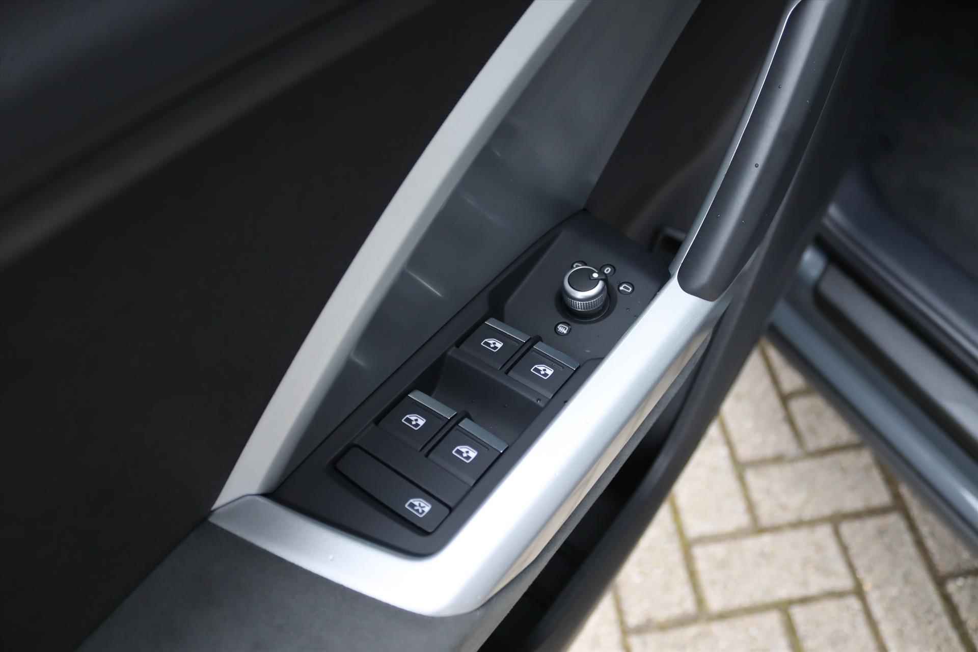 Audi Q3 45TFSIe 245PK PHEV AUTOMAAT BUSINESS E.D Navi Carplay | Adapt.Cruise | Virtual Cockpit | Verwarmde Sportstoelen | 20 Inch Lm | Electr.Klep | - 41/60