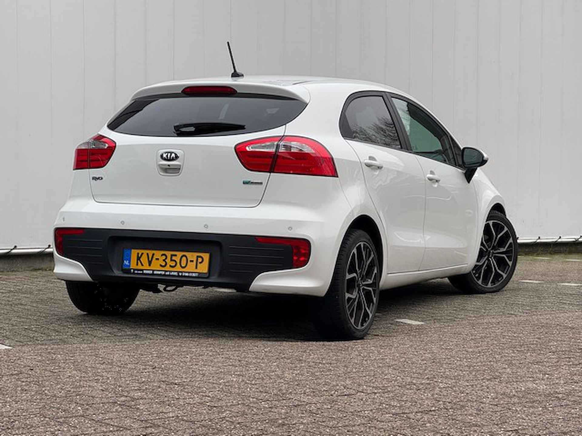 Kia Rio 1.2 CVVT ExecutiveLine met Navi/Camera, Stoel/Stuurverwarming, Climate Controle, 17inch All Season - 2/25