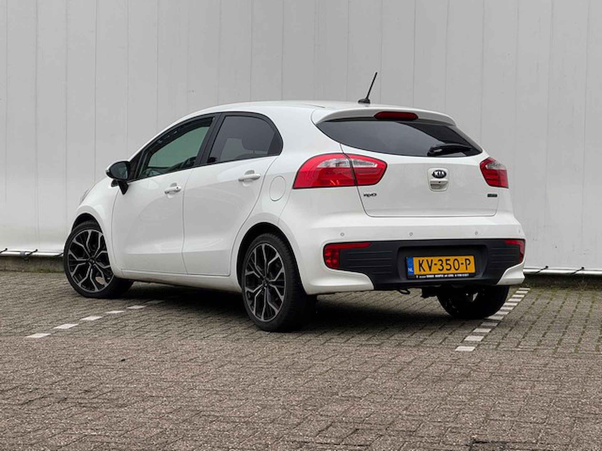 Kia Rio 1.2 CVVT ExecutiveLine met Navi/Camera, Stoel/Stuurverwarming, Climate Controle, 17inch All Season - 4/25