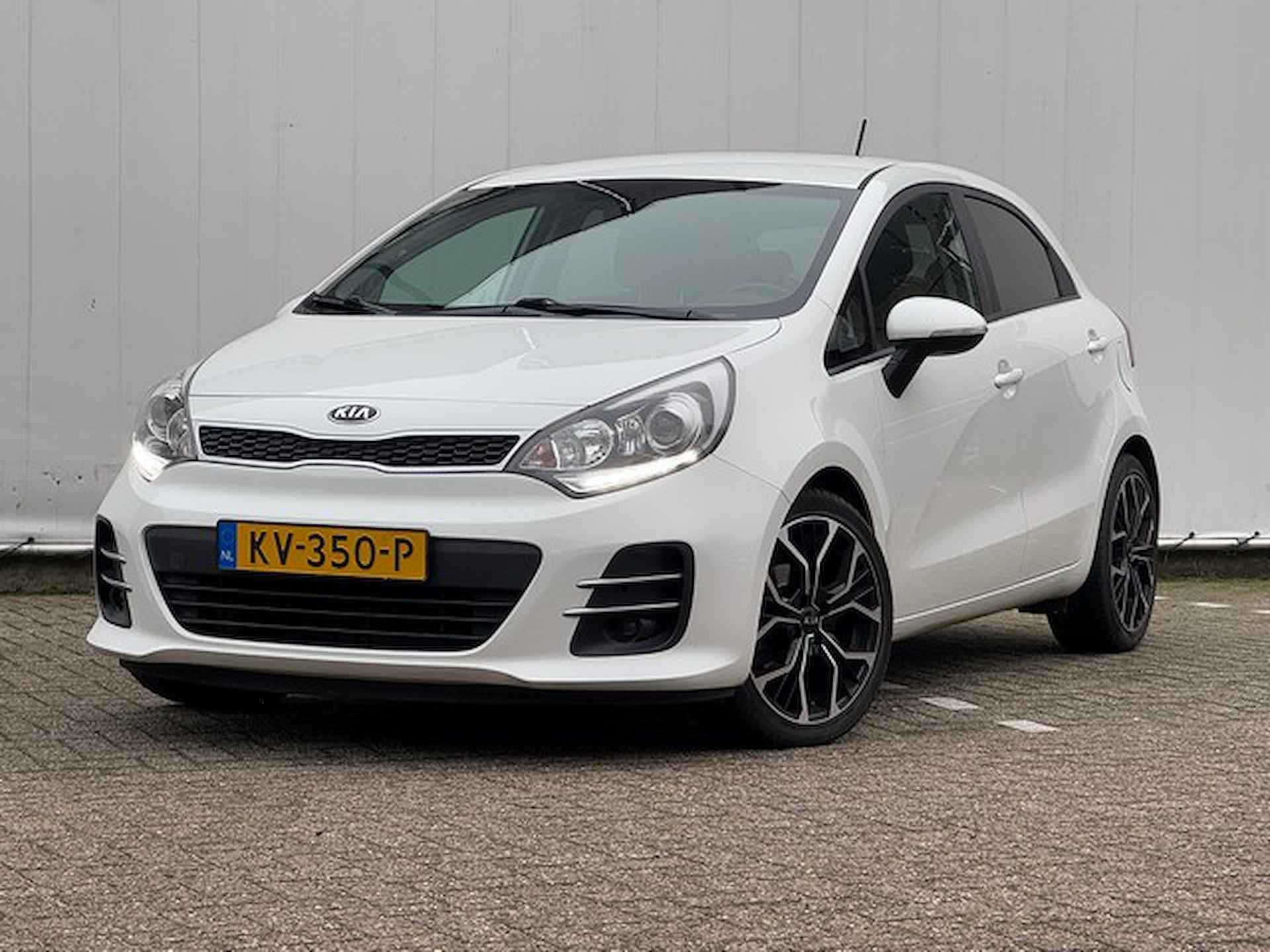 Kia Rio 1.2 CVVT ExecutiveLine met Navi/Camera, Stoel/Stuurverwarming, Climate Controle, 17inch All Season - 5/25