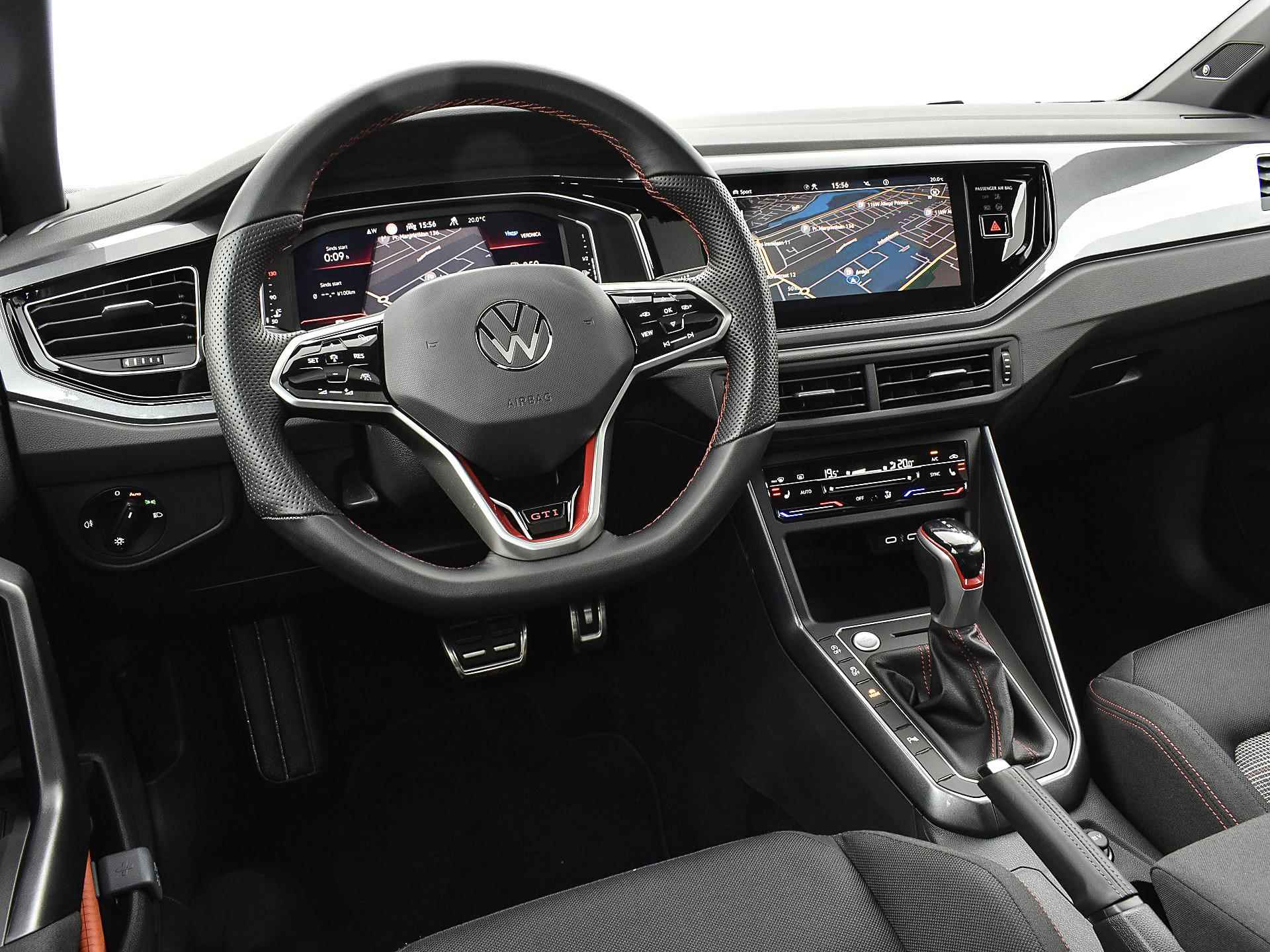Volkswagen Polo 2.0 Tsi 207pk DSG GTI | ACC | Keyless | Panoramadak | Camera | P-Sensoren | Beats Audio | Alarm | 18'' Inch | Garantie t/m 16-06-2027 of 100.000km - 16/32