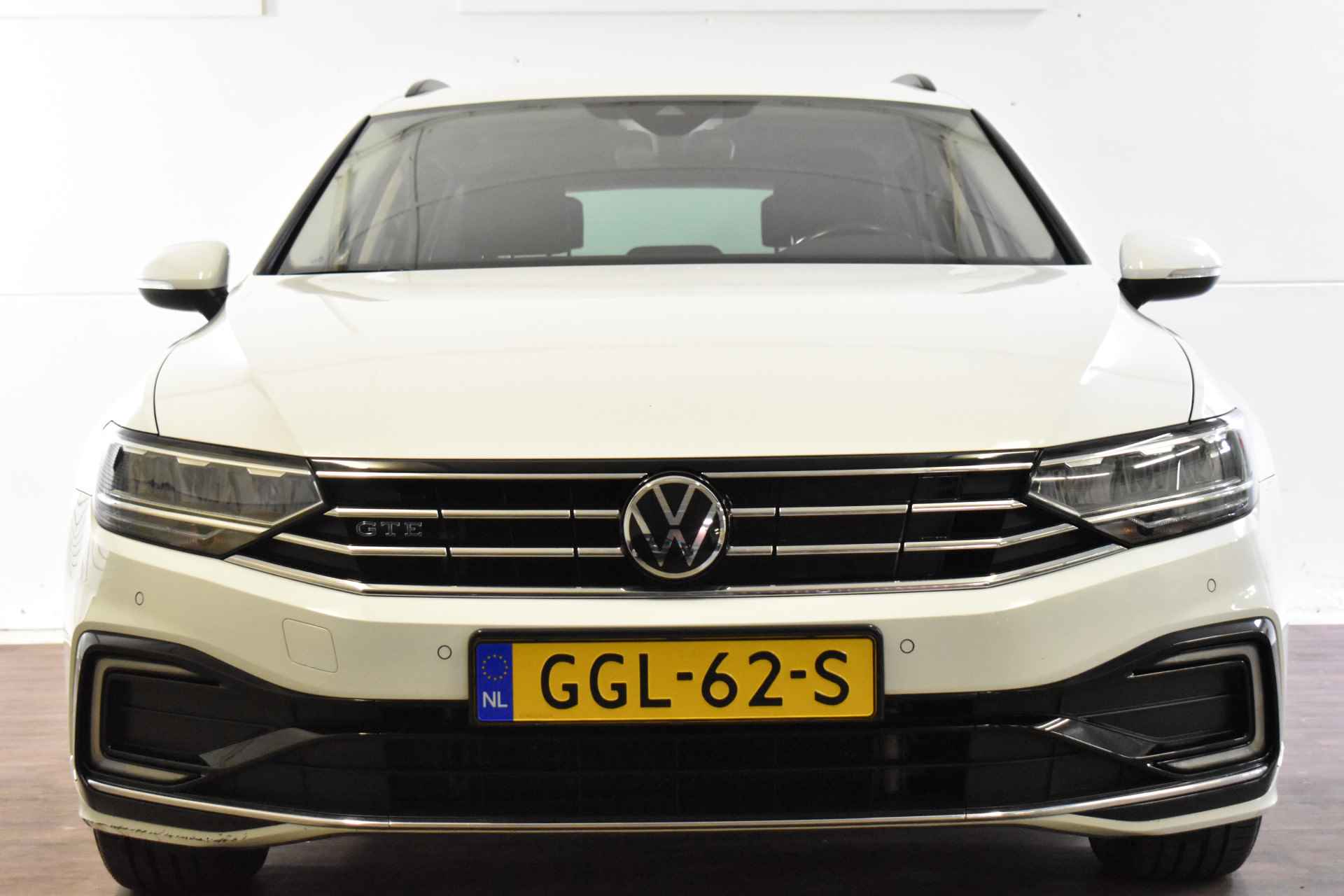 Volkswagen Passat Variant GTE 218PK DSG HYBRID GTE BUSINESS NAVI/CAMERA/CARPLAY - 2/31