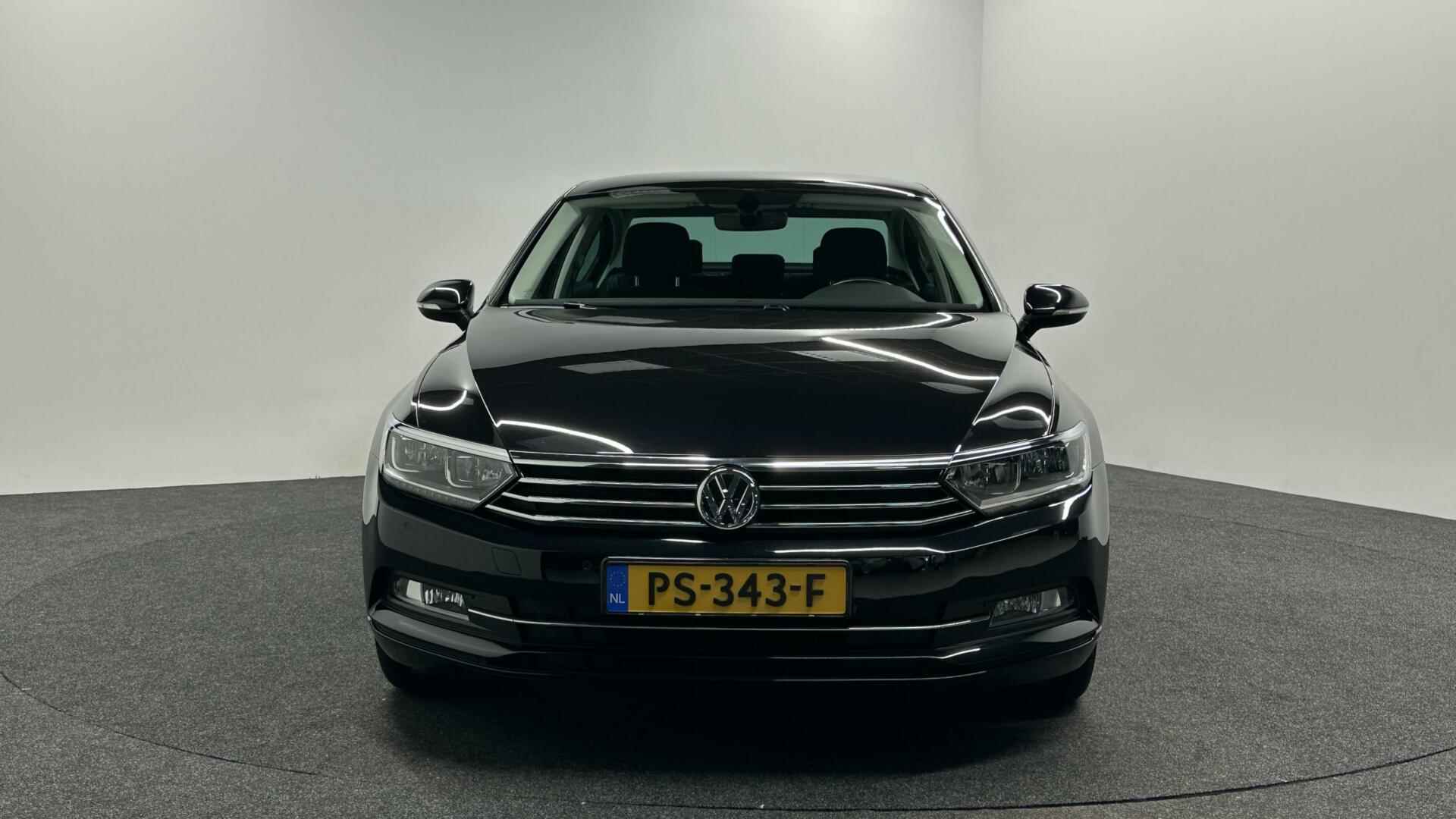 Volkswagen Passat 1.4 TSI Comfortline Business NAVI 69000 KM - 7/46