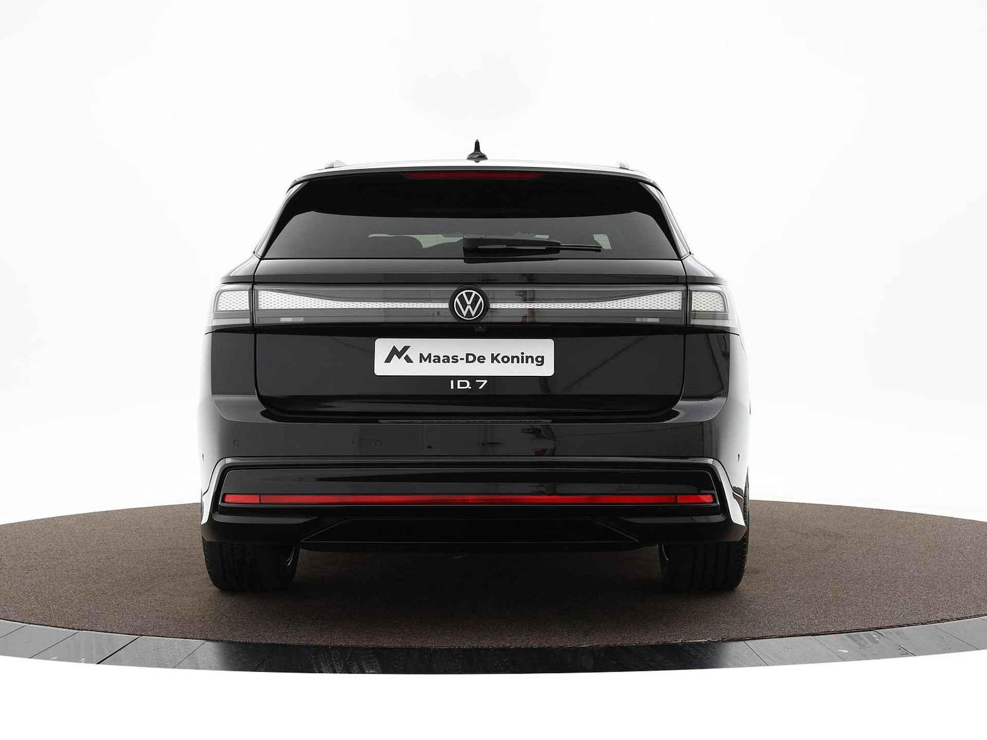 Volkswagen ID.7 Pro Business 77 kWh accu, 286 pk · Trekhaak · - 36/46