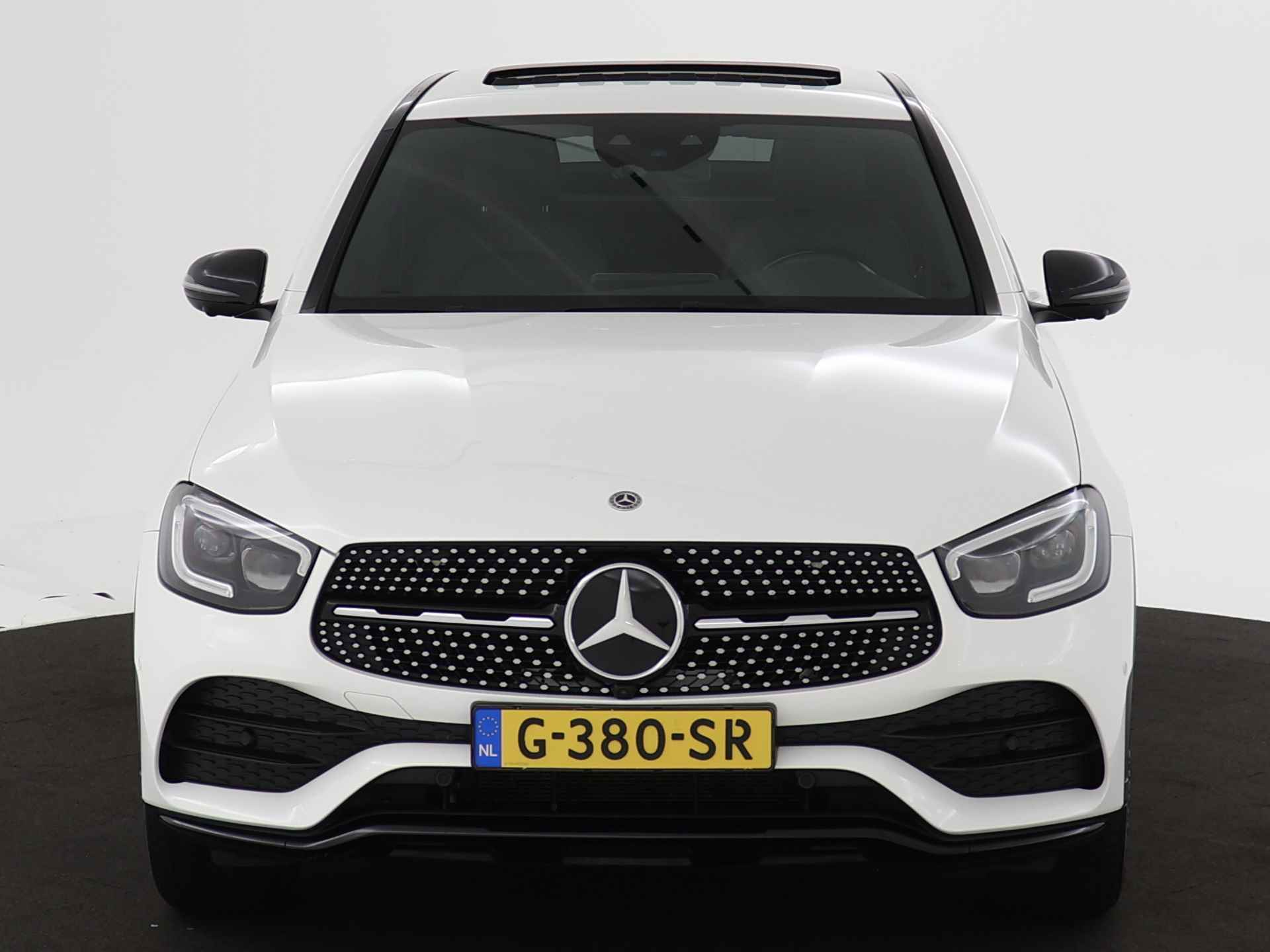 Mercedes-Benz GLC 200 Business Solution AMG | Rijassistentie Pack | Schuifdak | Sfeerverlichting | Augmanted Reality | Apple CarPlay | Alarm | Inclusief 24 maanden Mercedes-Benz Certified garantie voor Europa. - 27/44