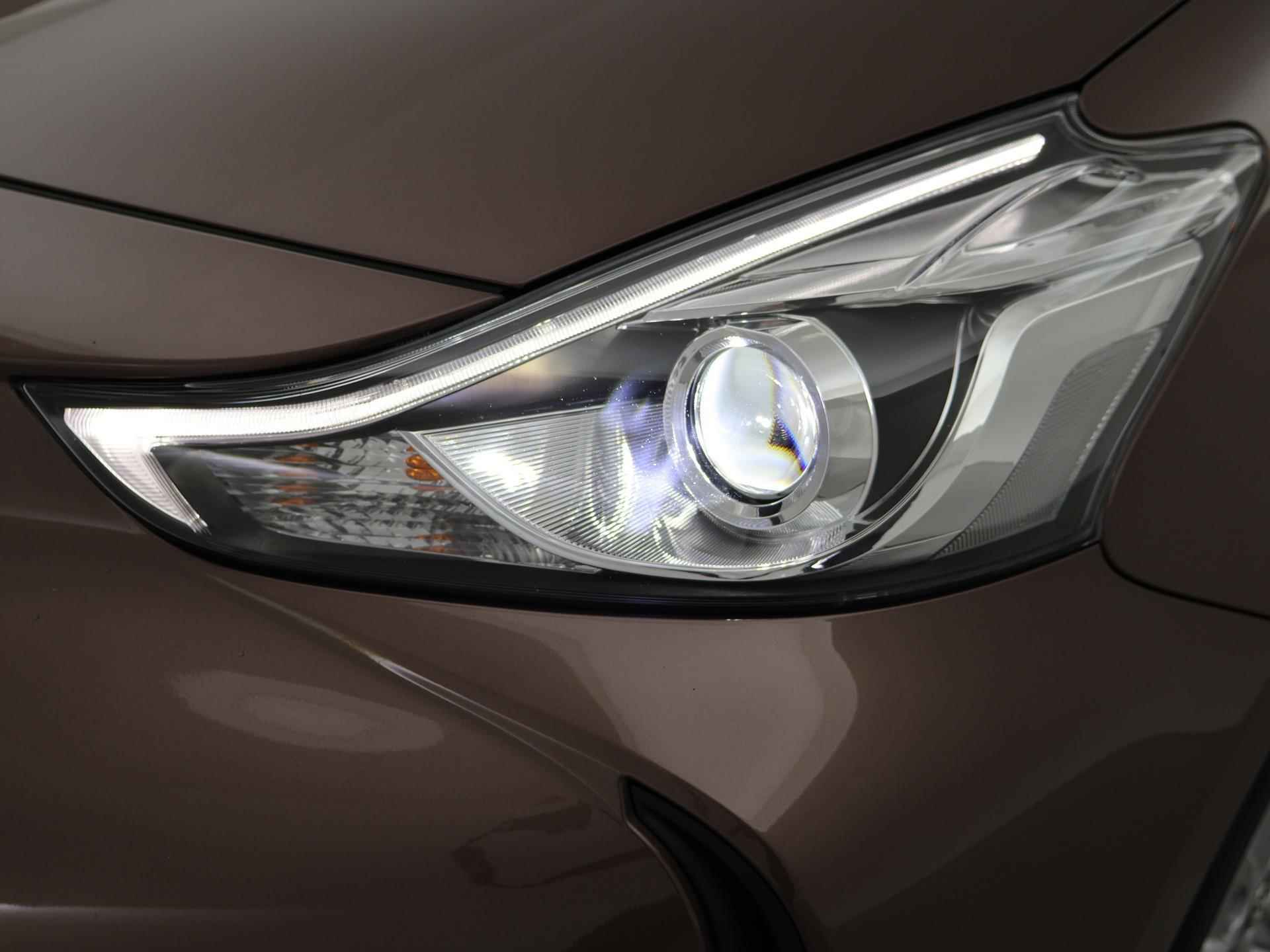Toyota Prius + WAGON 1.8 7-PERSOONS + PANORAMA / NAVIGATIE / LED - 18/36