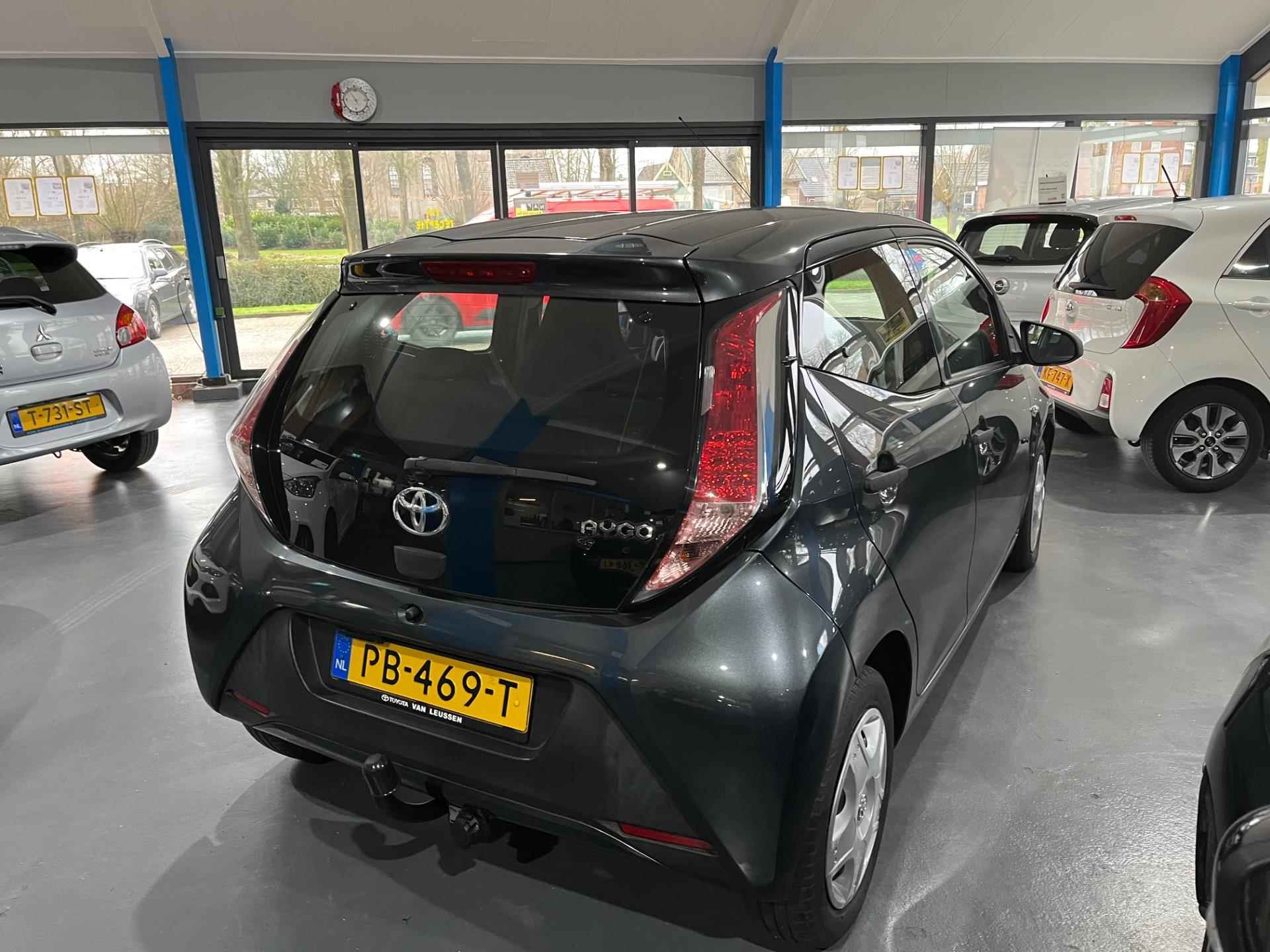 Toyota Aygo 1.0 VVT-i x-fun - 3/12