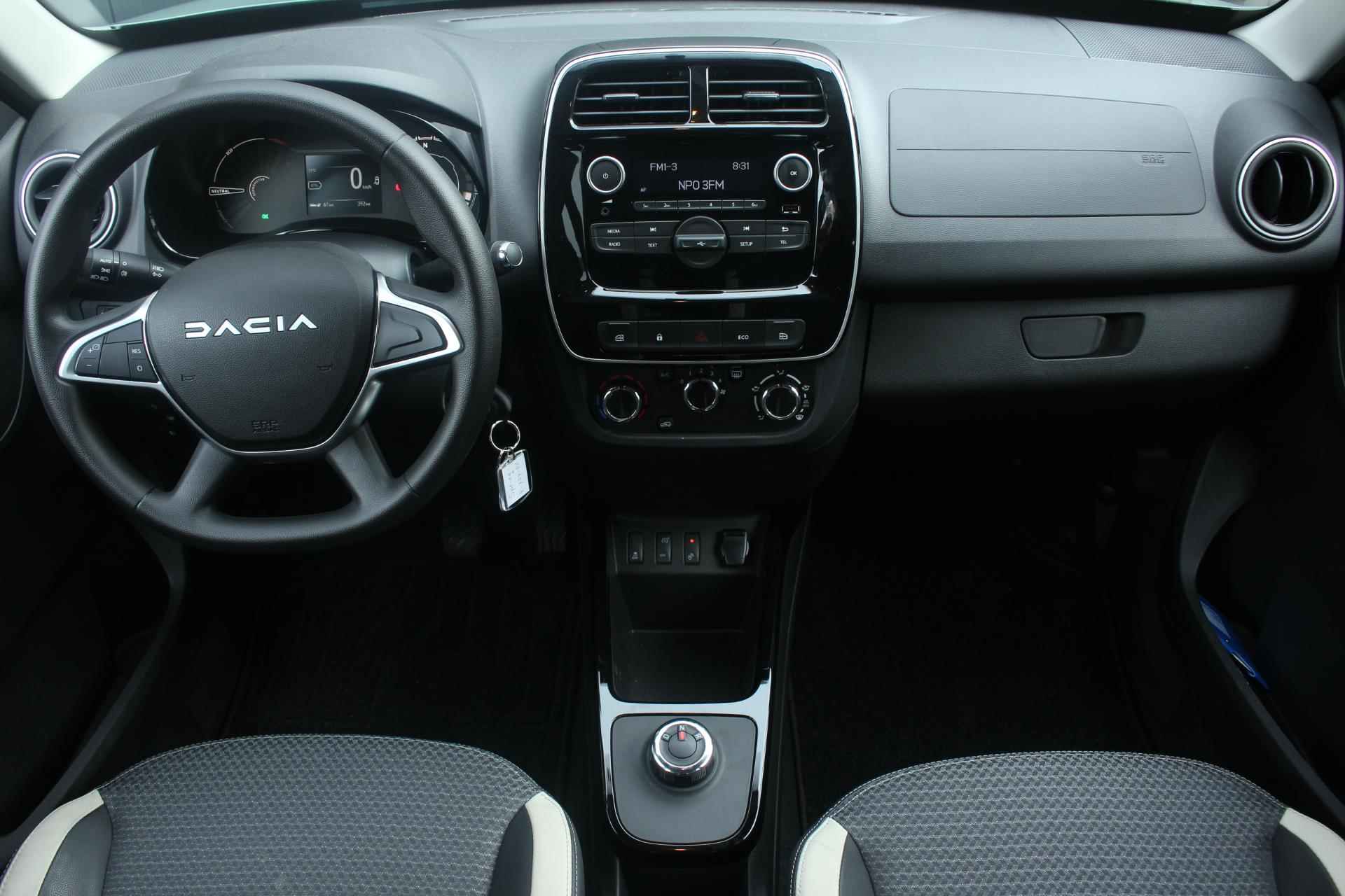 Dacia Spring Essential 27 kWh | Airco | DAB+ Radio | Bluetooth carkit | Centrale Deurvergrendeling | Reservewiel - 11/24
