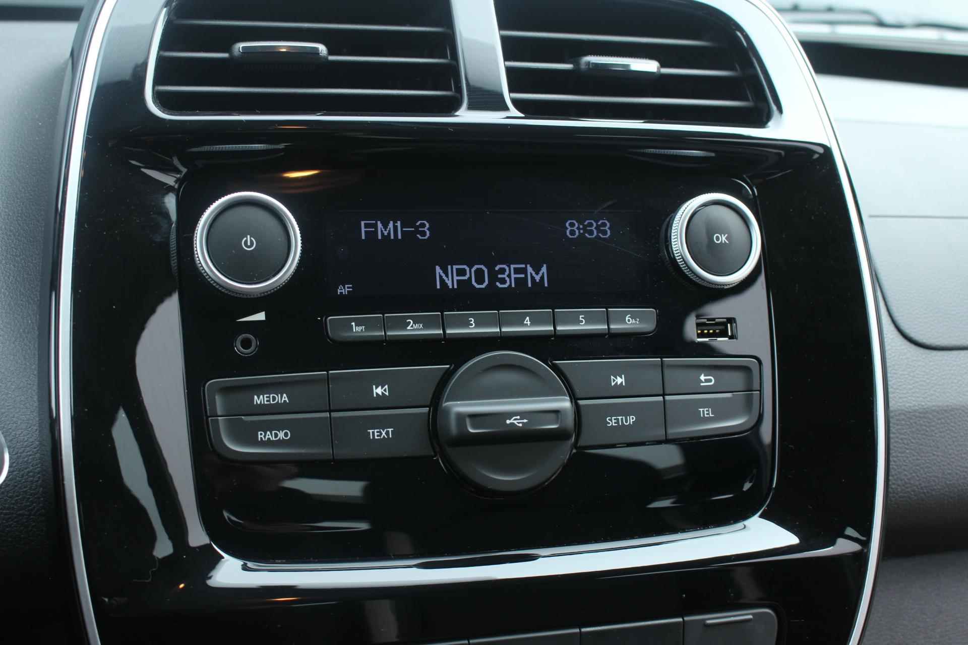 Dacia Spring Essential 27 kWh | Airco | DAB+ Radio | Bluetooth carkit | Centrale Deurvergrendeling | Reservewiel - 15/24