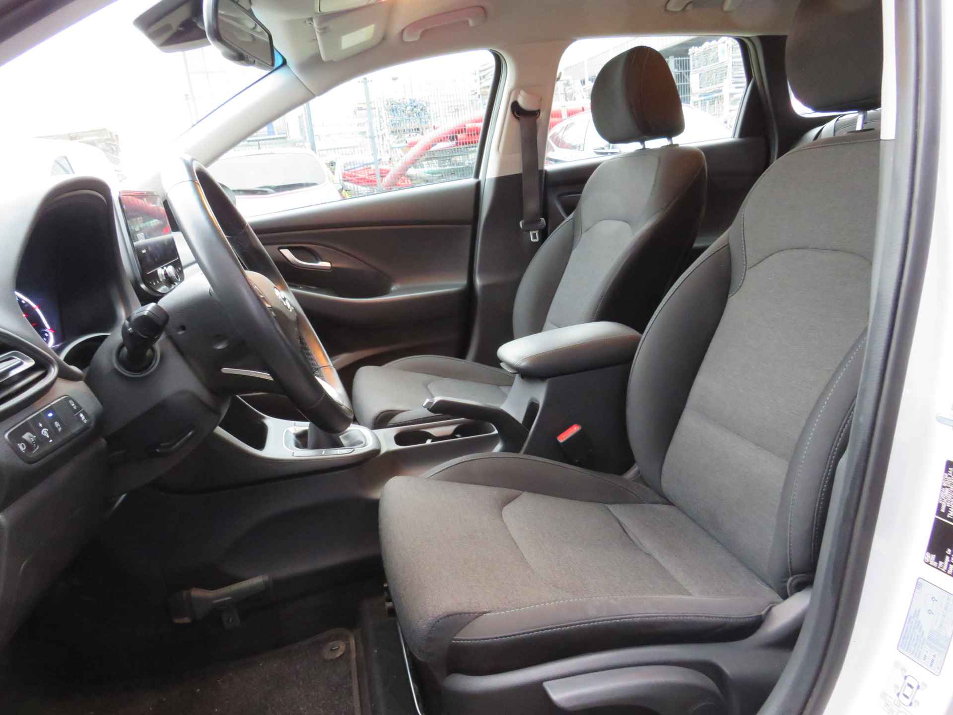 Hyundai i30 Wagon 1.0 T-GDi MHEV Comfort Smart - 17/30