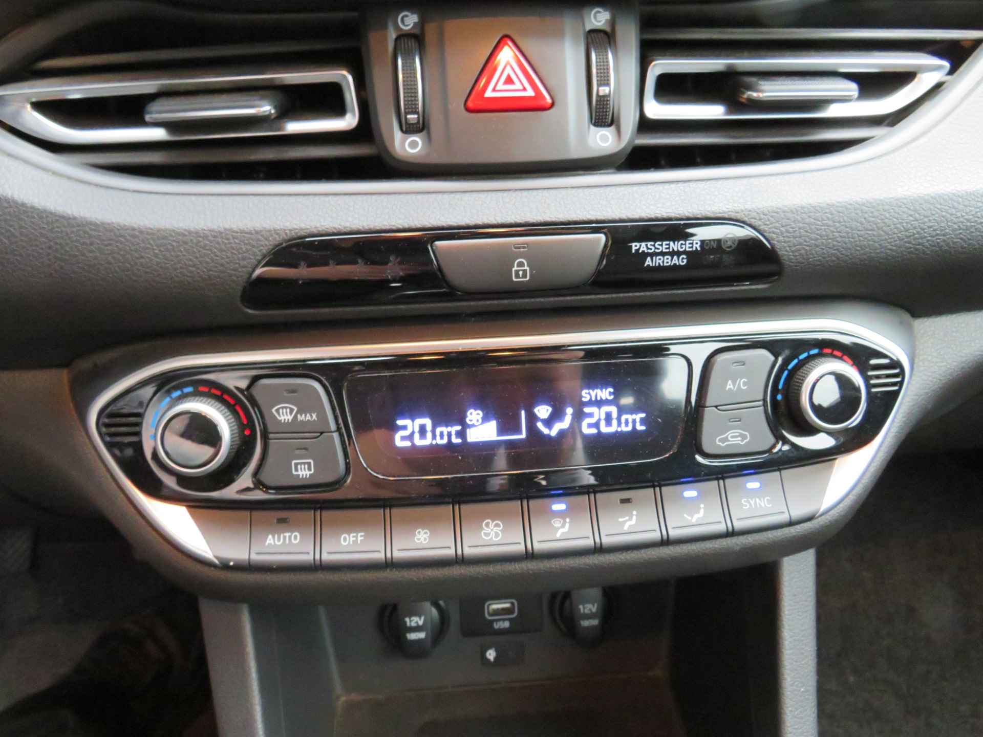 Hyundai i30 Wagon 1.0 T-GDi MHEV Comfort Smart - 26/30