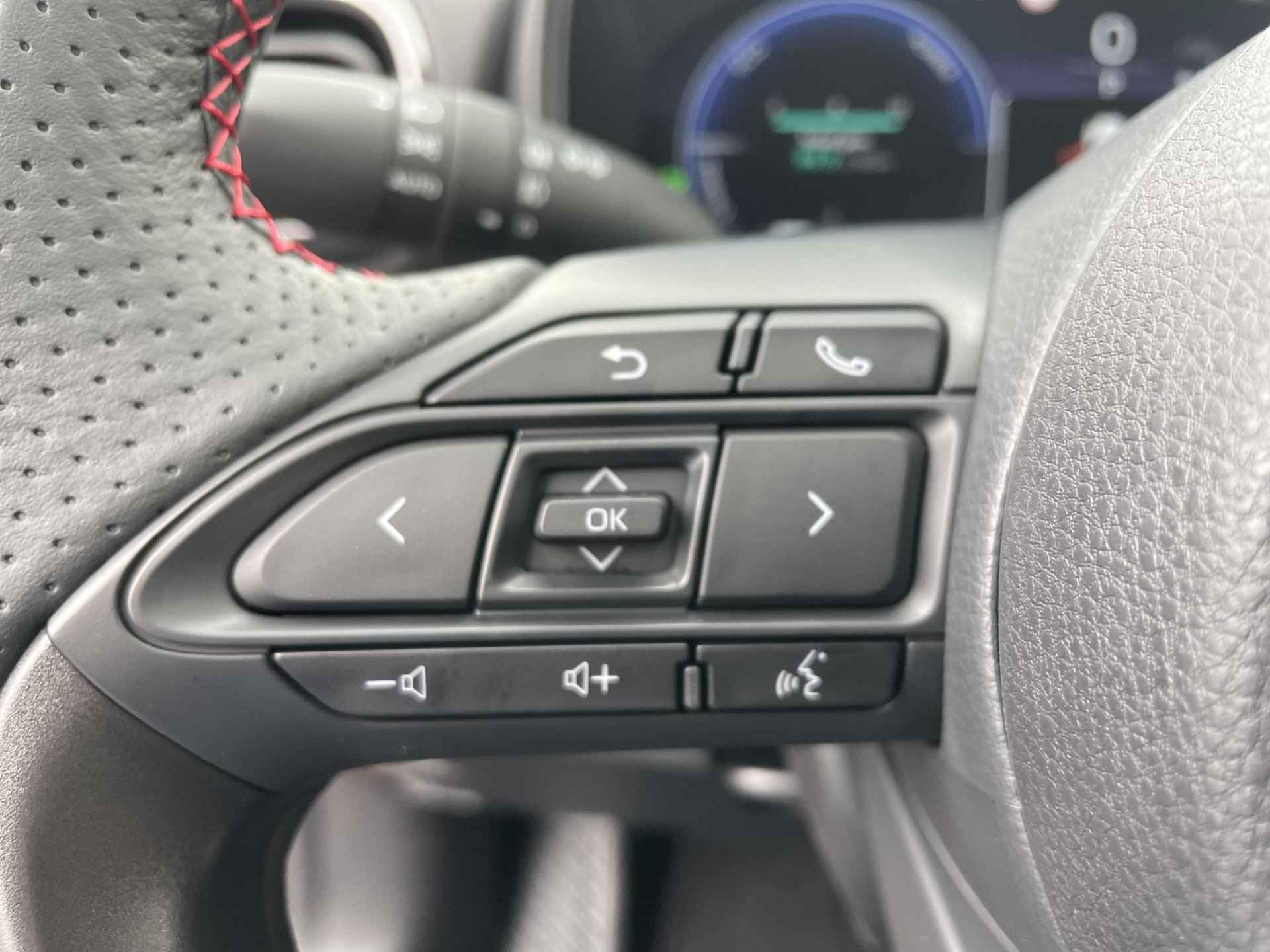 Toyota Yaris Cross Hybrid 130 GR Sport | Android Auto | Apple Carplay - 21/34