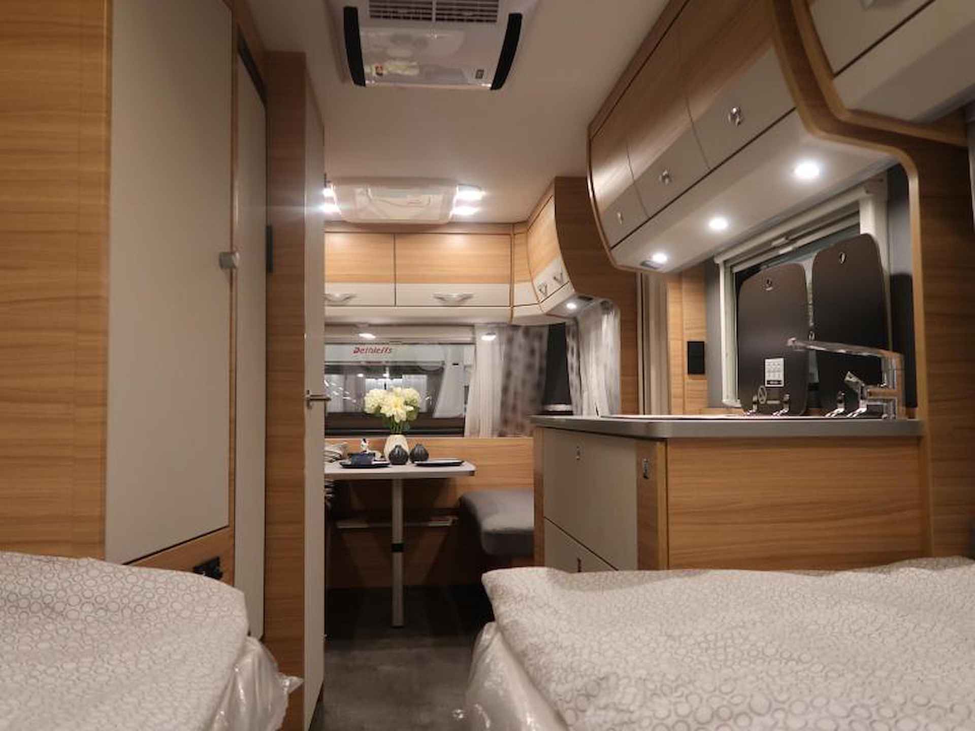 Dethleffs Camper Avantgarde 510 LE ENKELE BEDDEN - 13/25