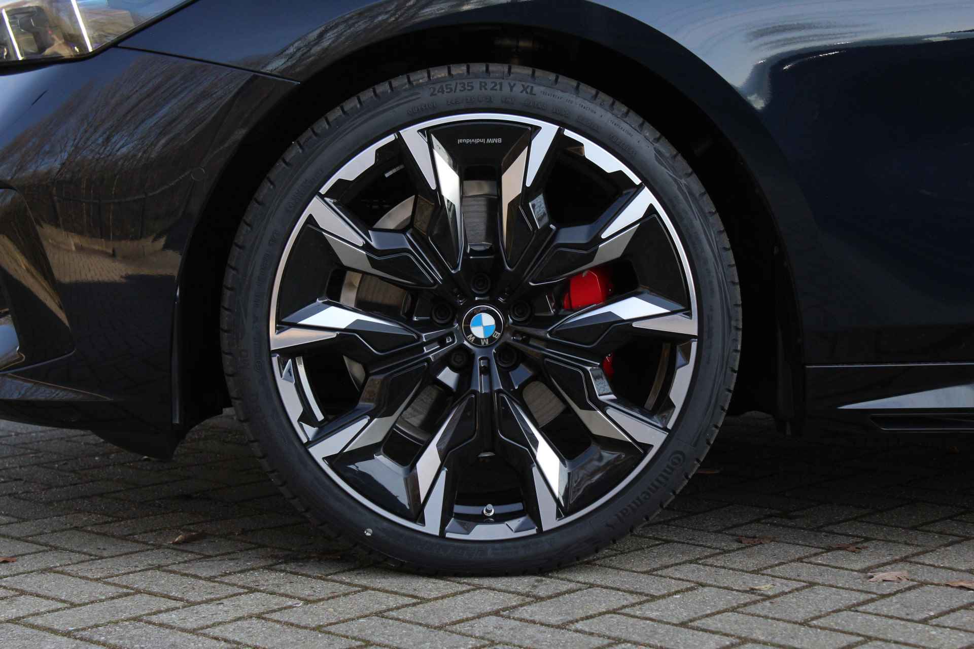 BMW 5 Serie 520i M Sport Automaat / Adaptieve LED / Parking Assistant / Harman-Kardon / M Sportonderstel / Stoelverwarming / Leder - 11/31