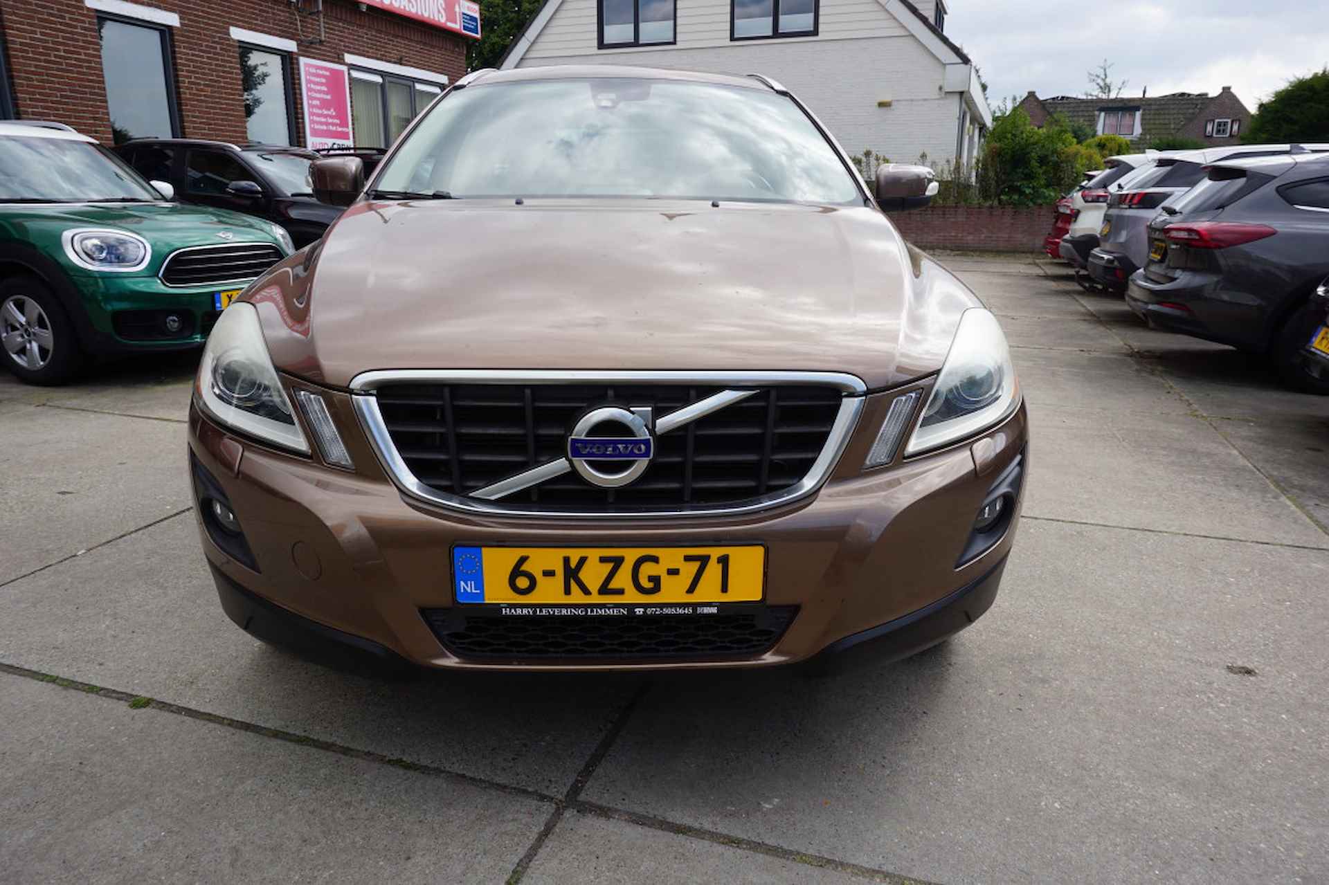 Volvo XC60 2.4 D5 AWD GEARTRONIC Momentum - 2/19