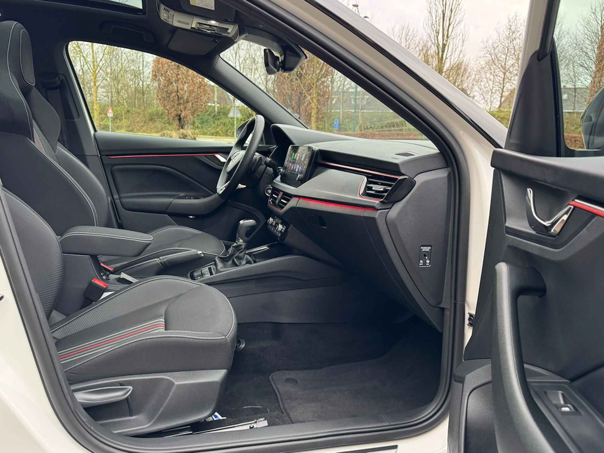 Škoda Kamiq Monte Carlo 1.5 TSI DSG | Panoramadak | Digital Cockpit | Sportstoelen | FULL LED | - 5/31