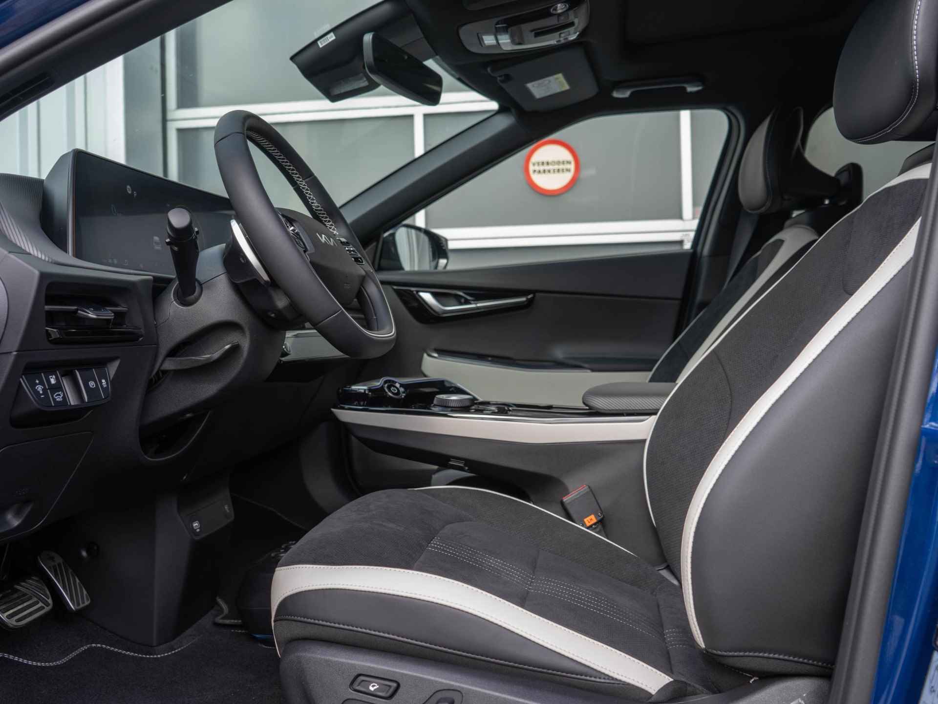 Kia EV6 GT-Line 77 kWh  | Beschikbaar in overleg | Navi | Adapt. Cruise | Schuif-/kanteldak | Stoel-/stuurverwarming | 360 camera - 18/39