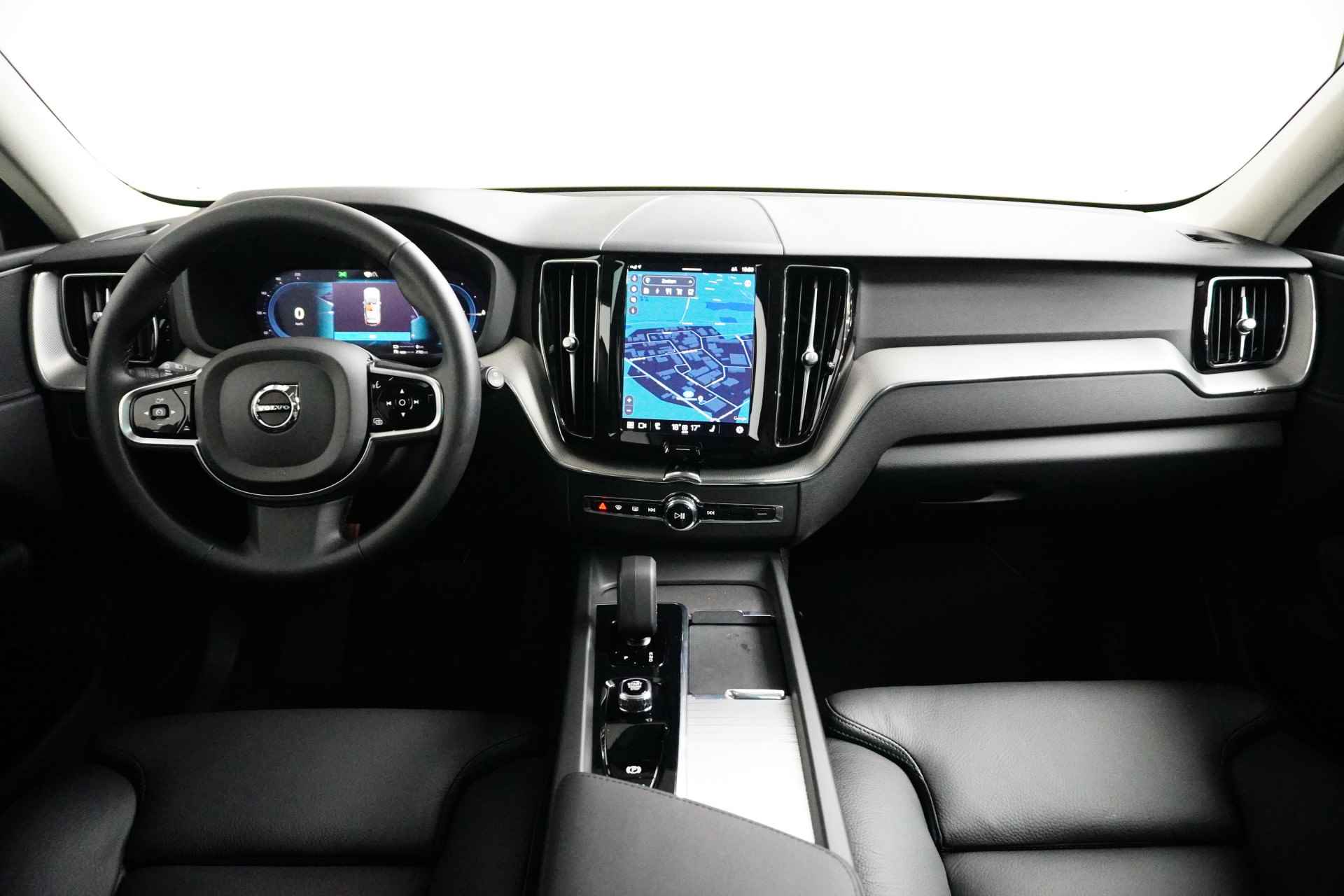 Volvo XC60 Recharge T6 AWD Plus Dark Long Range | Lightning Pack | Getint glas | 21" wielen | Trekhaak | Parkeerverwarming | - 11/34