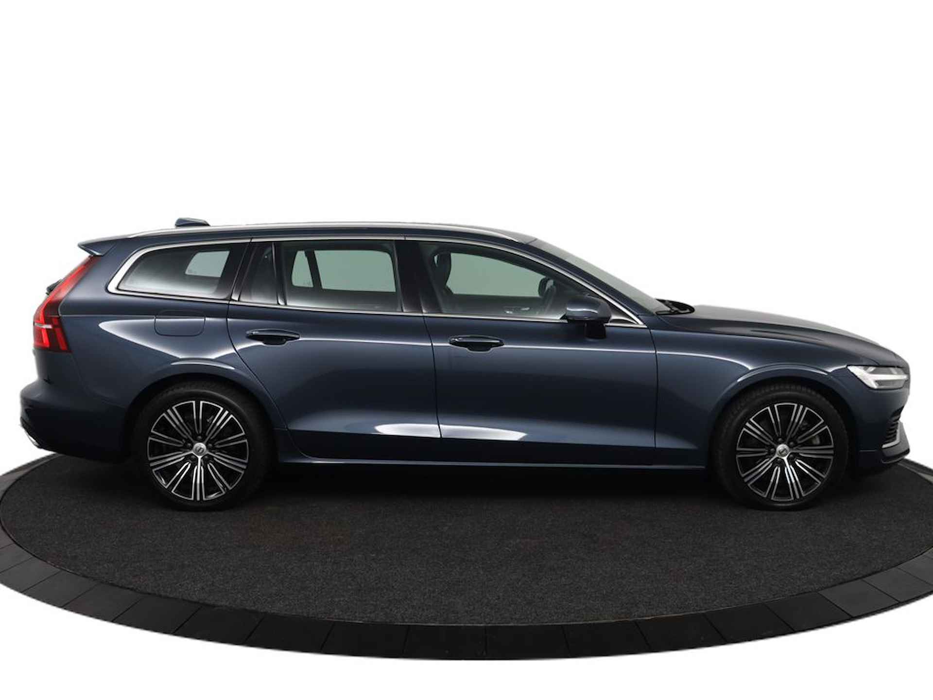 Volvo V60 T6 AWD Business Pro | Adaptieve cruise control incl. BLIS | High performance audio | Park assist voor & achter | Parkassist came DAB+ | Apple Carplay | Keyless entry | - 14/57