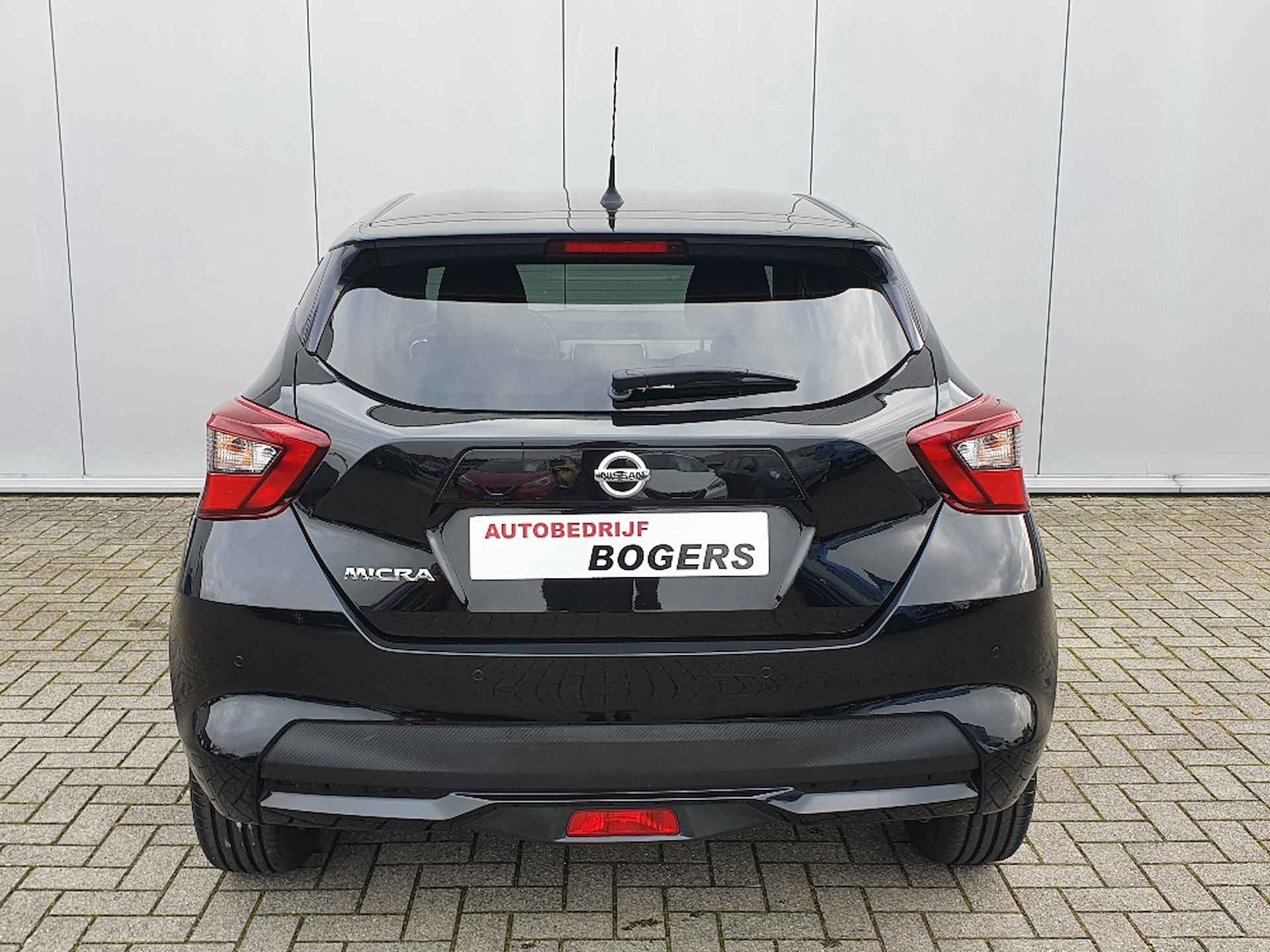 Nissan Micra 1.0 IG-T N-Connecta Navigatie, Airco, Cruise Control, 16"Lm, Keyless Entry, Achteruitrijcamera - 26/26