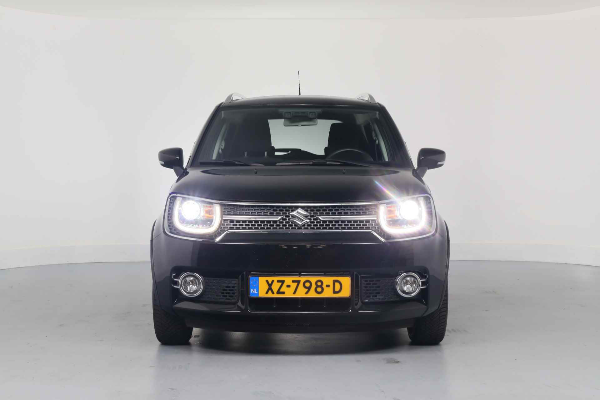 Suzuki Ignis 1.2 Stijl Automaat | Dealer Onderhouden! | Navi | Camera | Clima | DAB | Cruise Control | Keyless | Lichtmetalen Velgen - 2/41