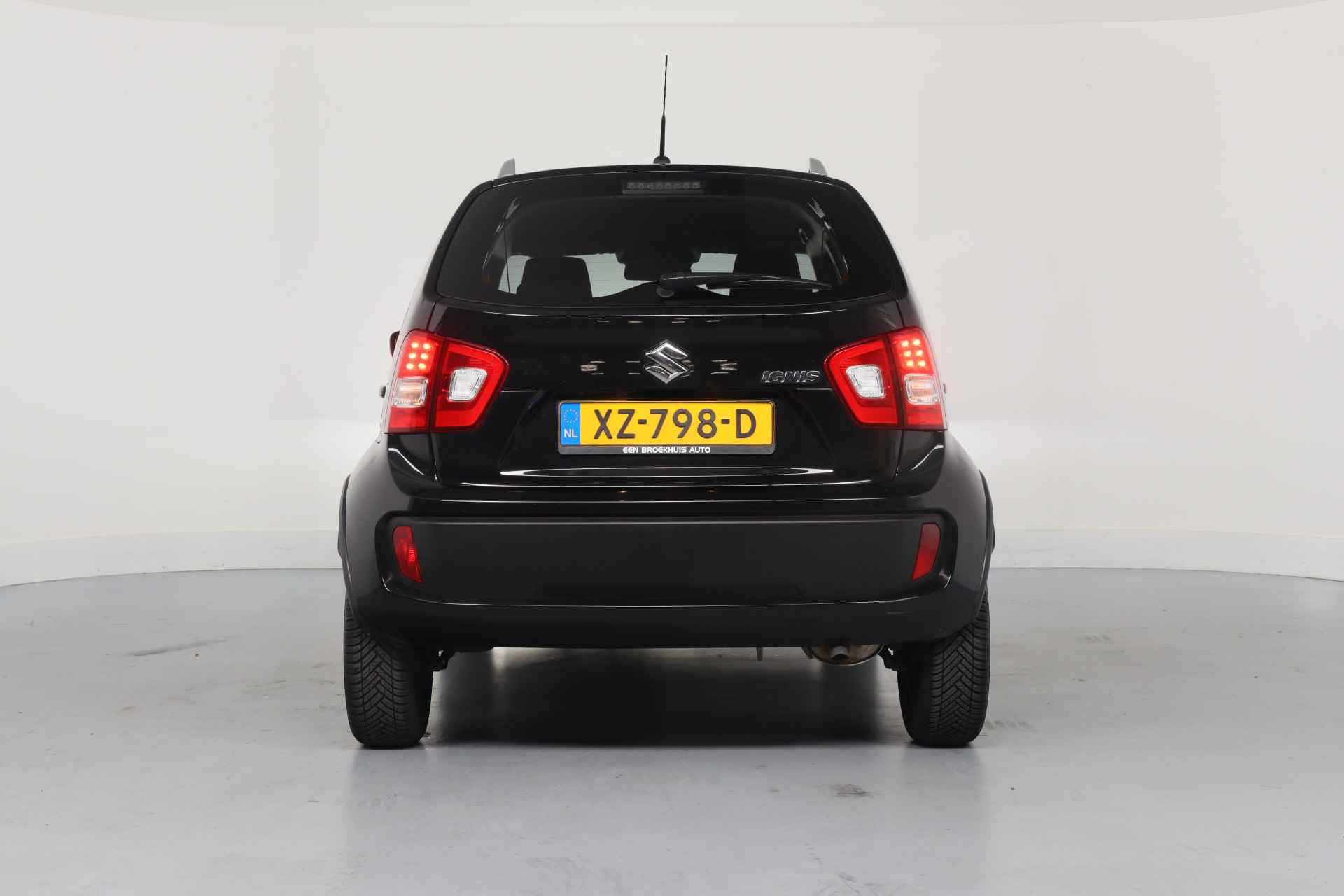 Suzuki Ignis 1.2 Stijl Automaat | Dealer Onderhouden! | Navi | Camera | Clima | DAB | Cruise Control | Keyless | Lichtmetalen Velgen - 4/41