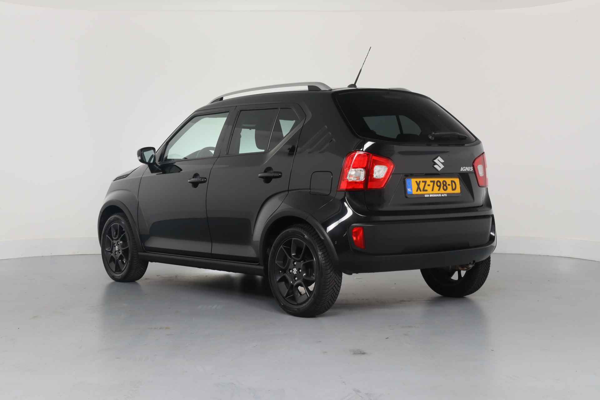 Suzuki Ignis 1.2 Stijl Automaat | Dealer Onderhouden! | Navi | Camera | Clima | DAB | Cruise Control | Keyless | Lichtmetalen Velgen - 29/41